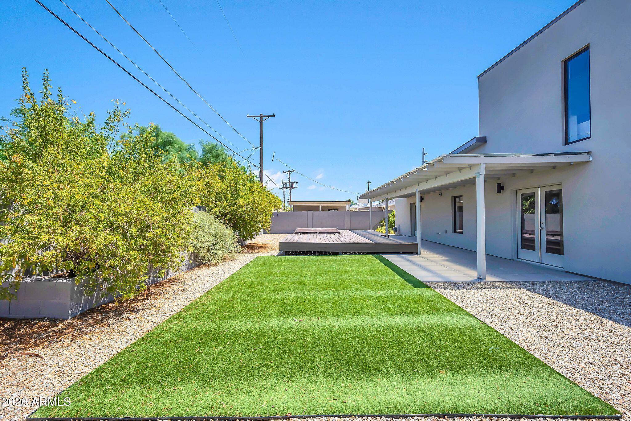 2325 N 64TH Street