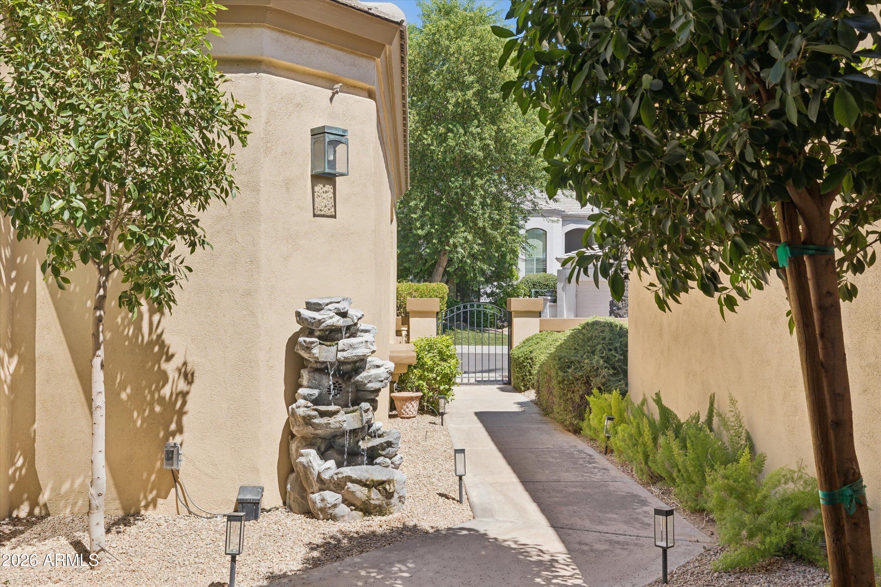 7323 E GAINEY RANCH Road 18