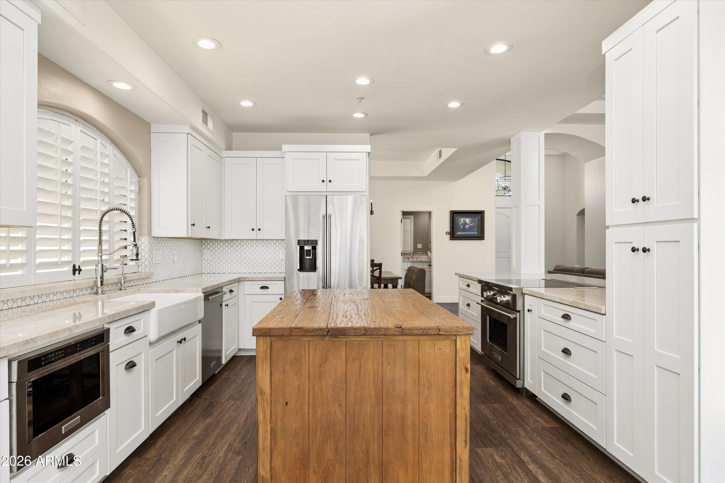 7323 E GAINEY RANCH Road 18