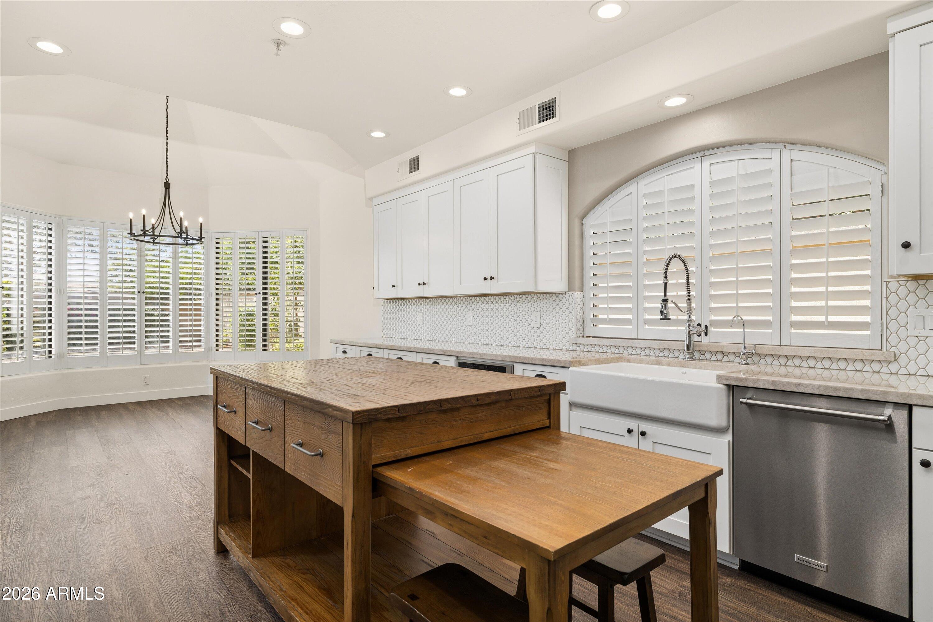 7323 E GAINEY RANCH Road 18