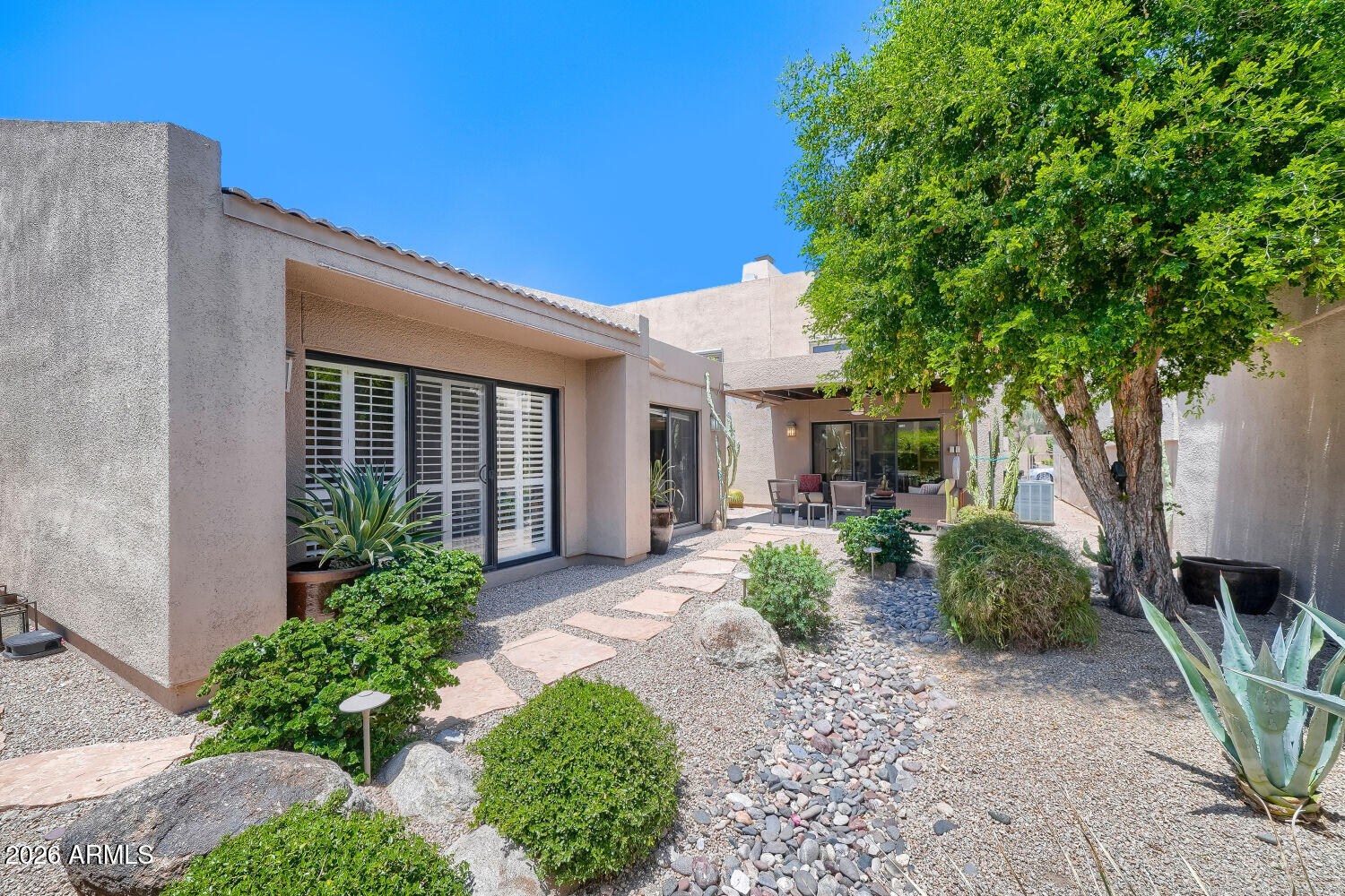 3047 E STELLA Lane