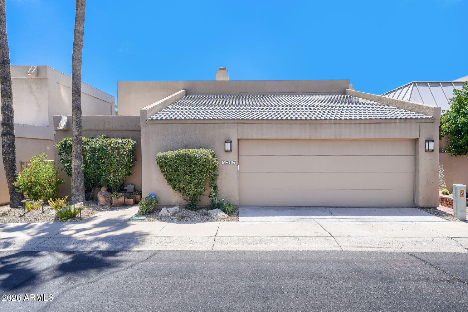 3047 E STELLA Lane