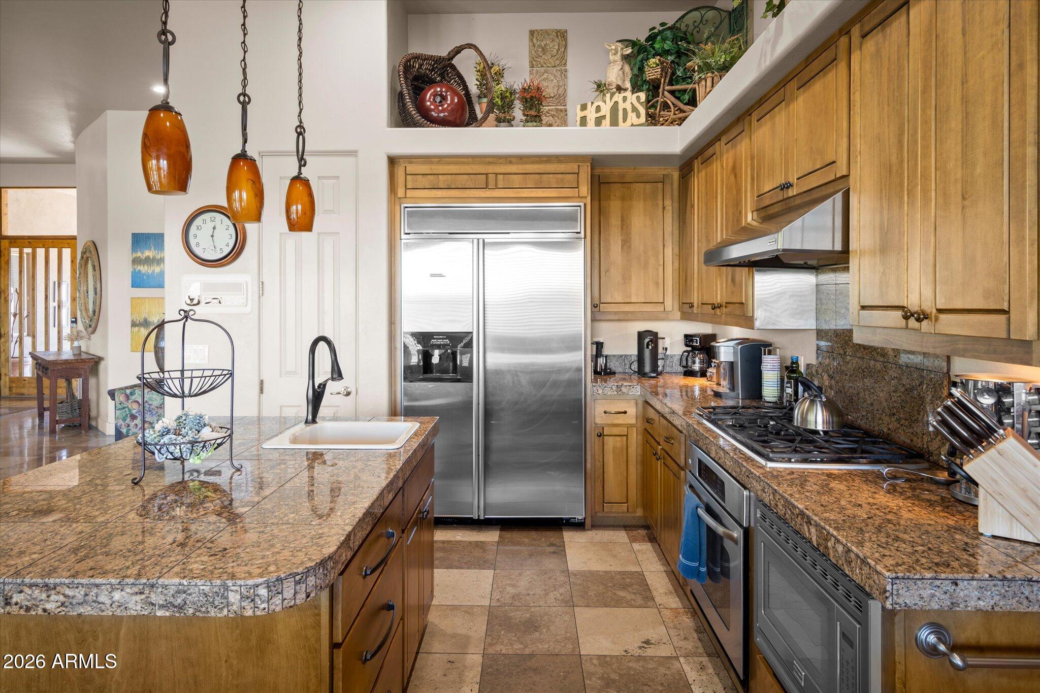 10450 N 117th Place