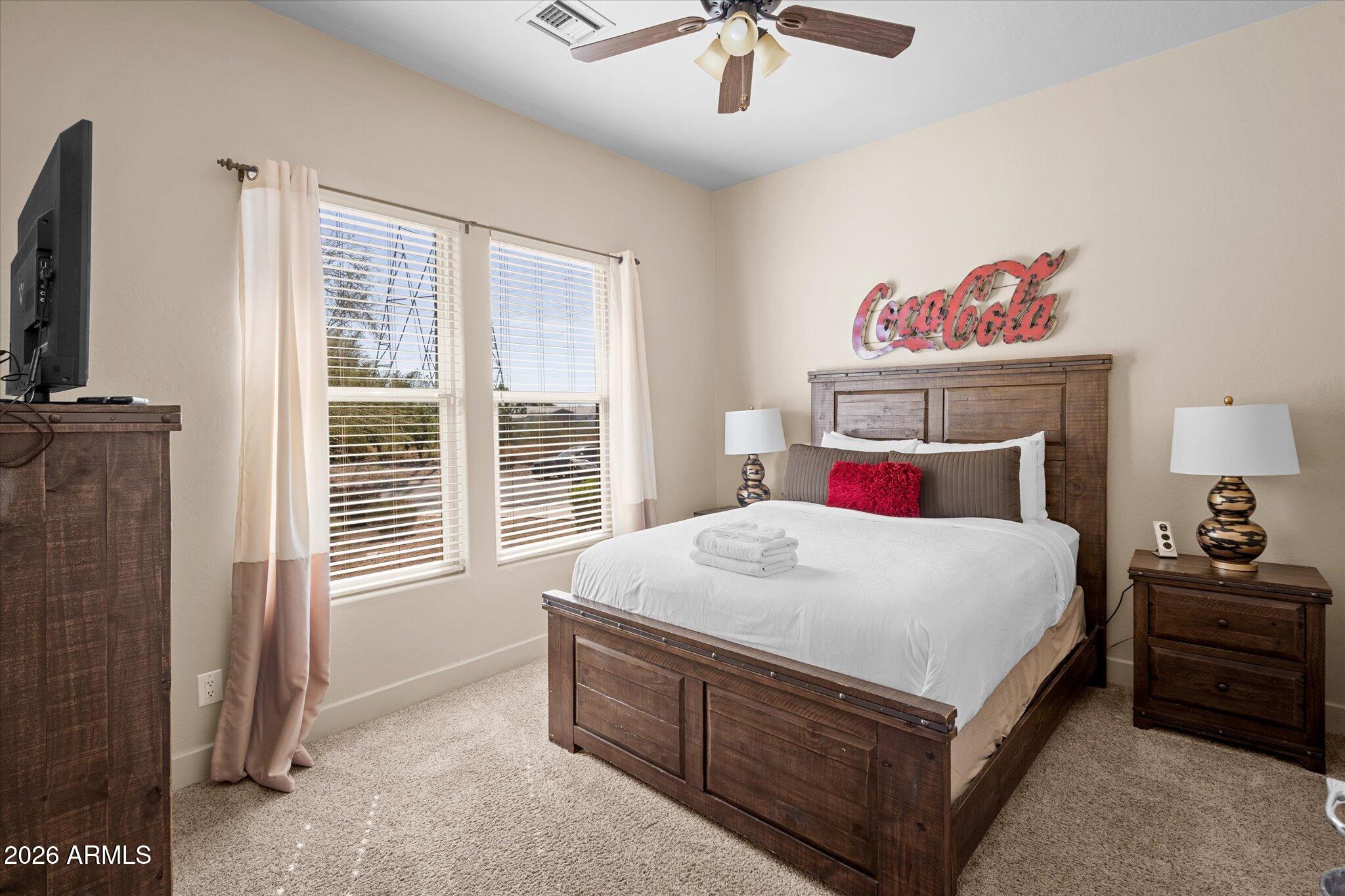 10450 N 117th Place