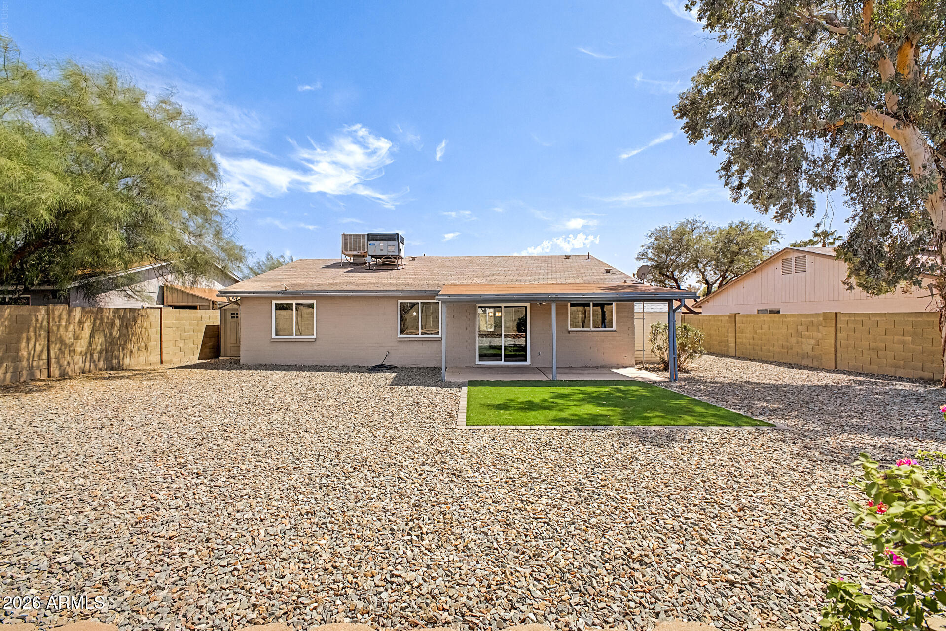 3720 W LIBBY Street