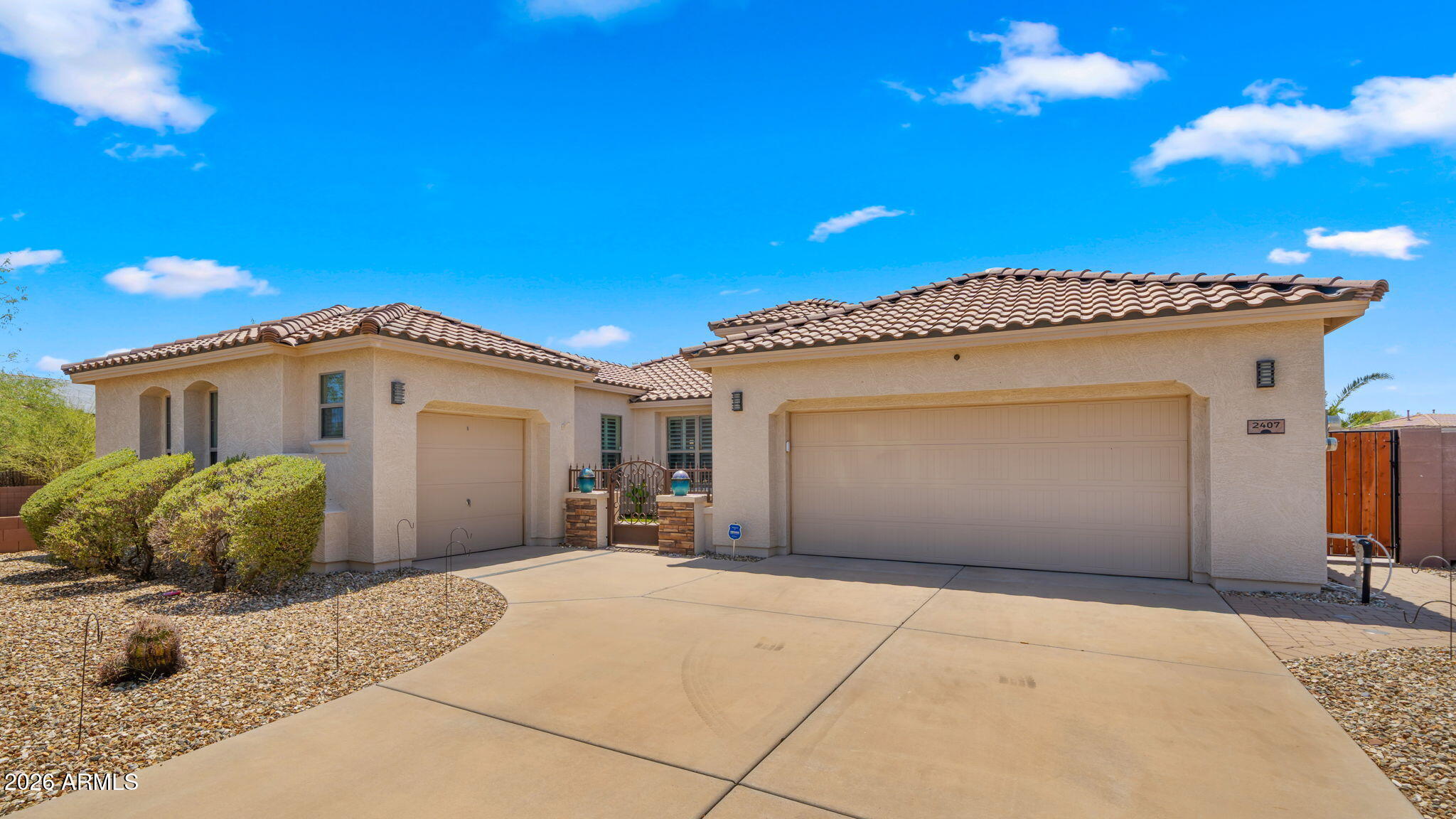 2407 W MAYA Way