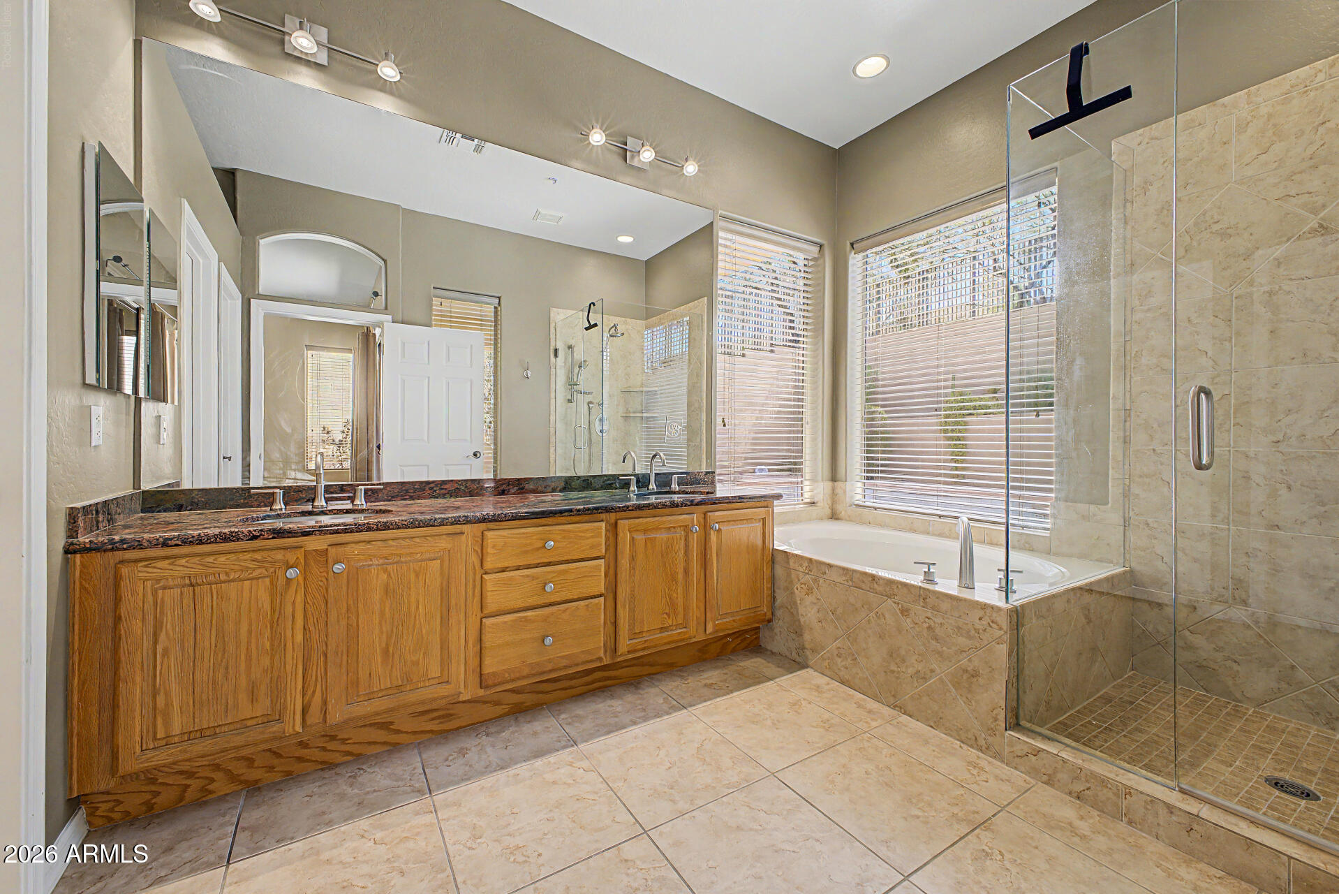 9236 N Broken Bow