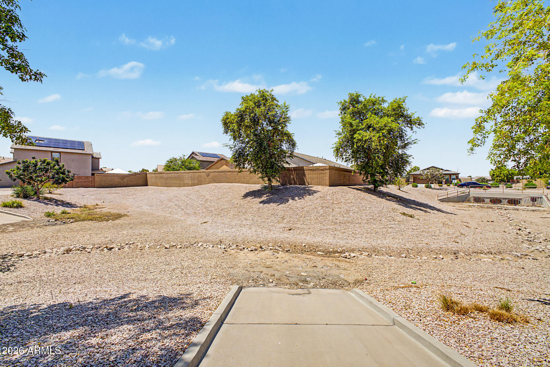 25399 W HEATHERMOOR Drive
