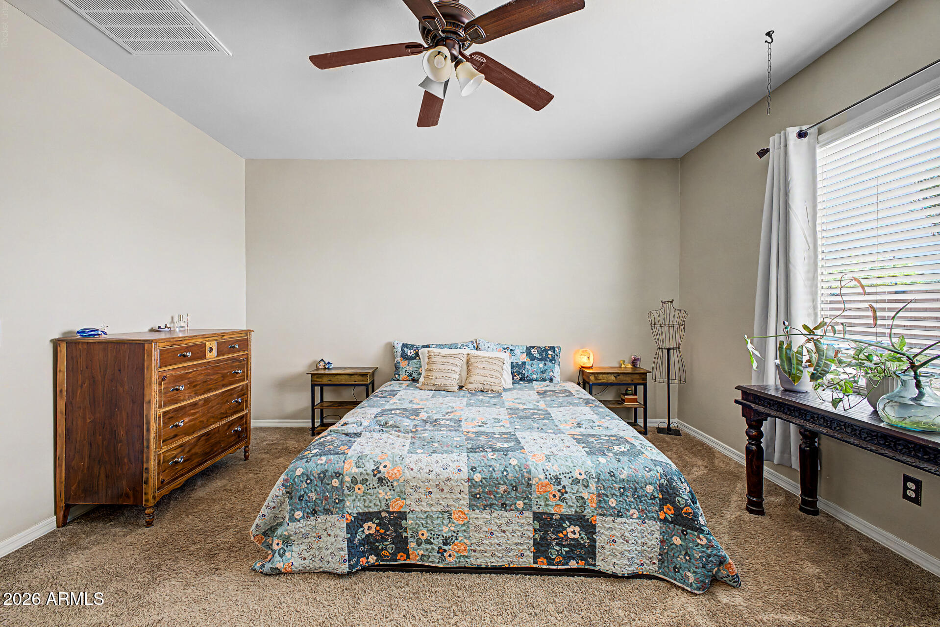 25399 W HEATHERMOOR Drive