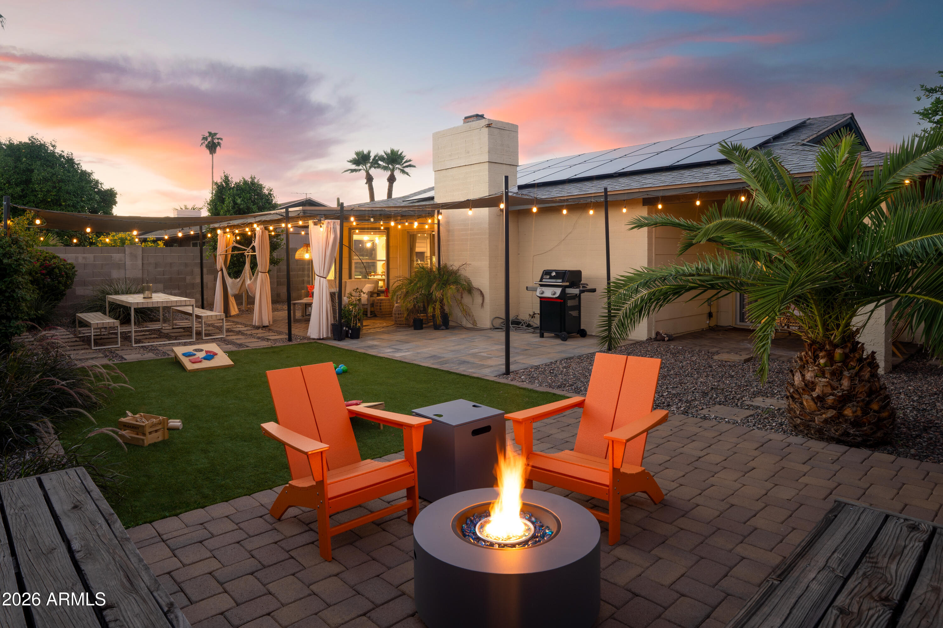 3911 E DAHLIA Drive