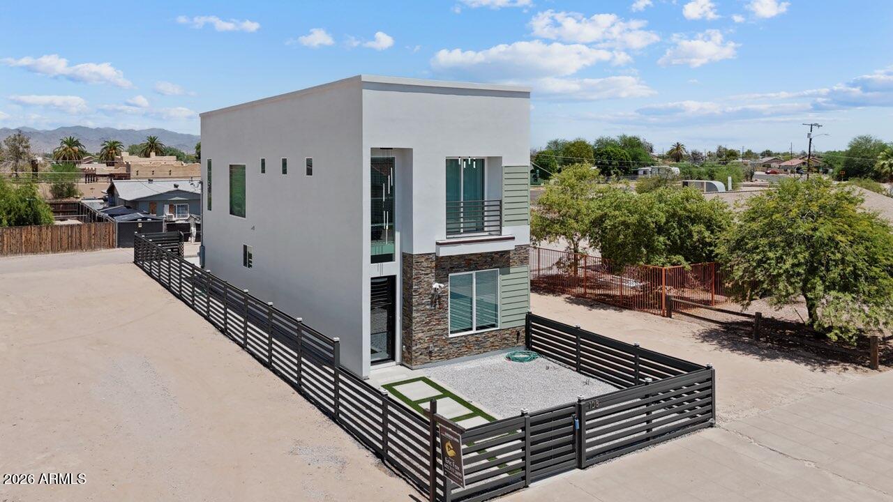 108 W BASELINE Road