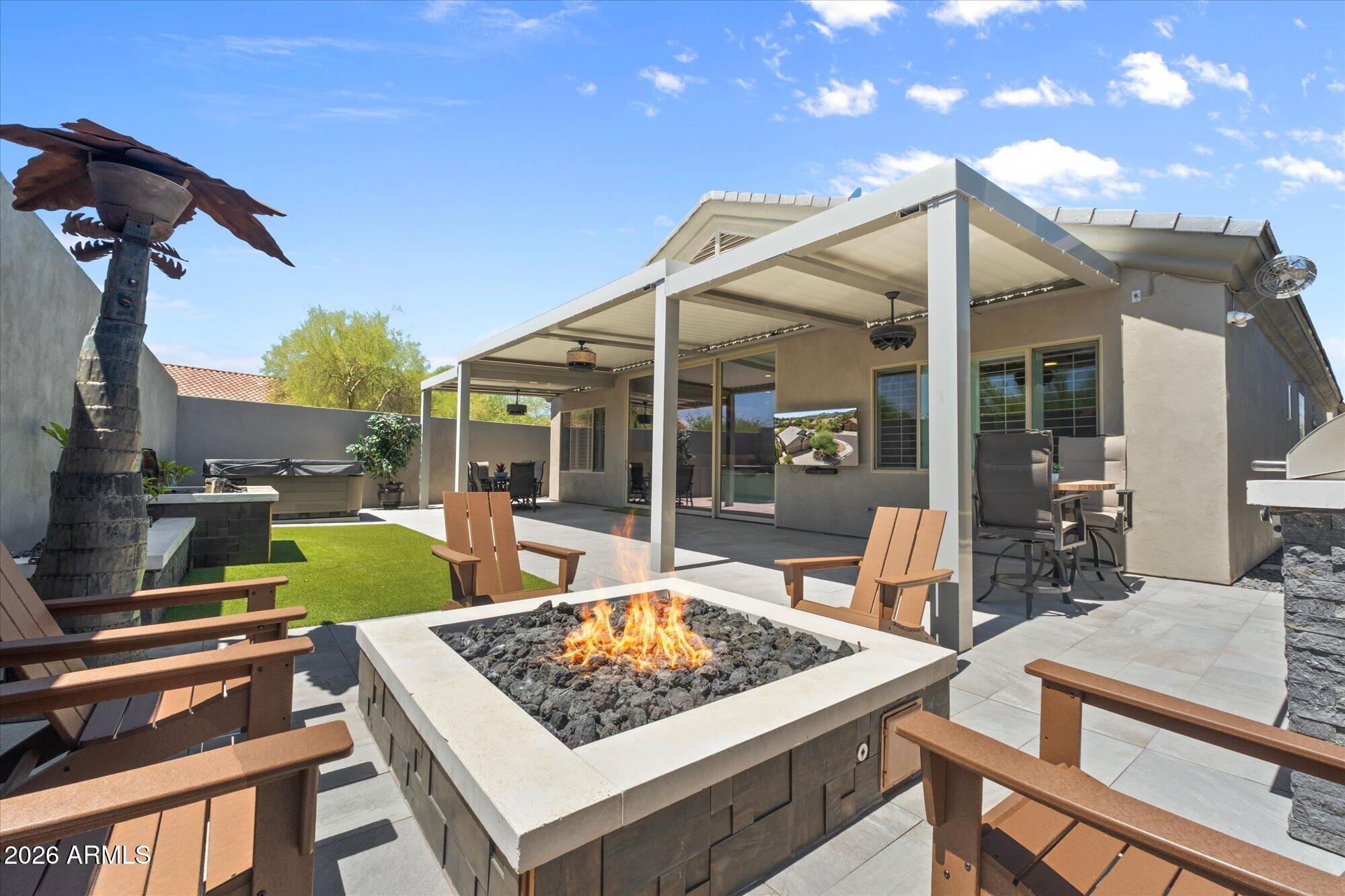 10401 E HELM Drive