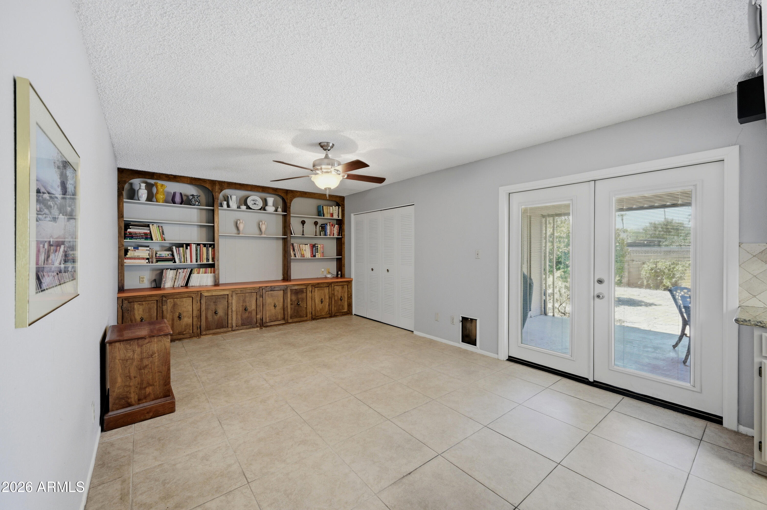4806 S Kachina Drive
