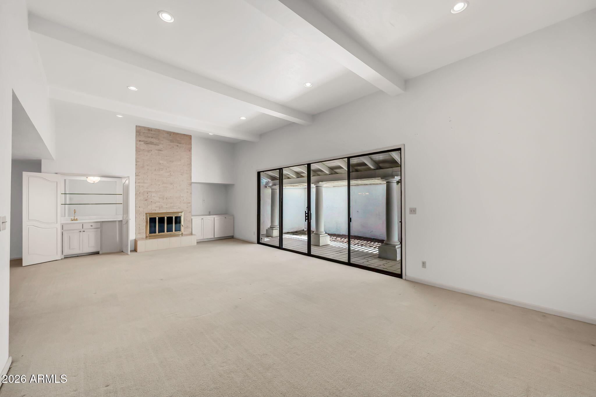 77 E MISSOURI Avenue 57