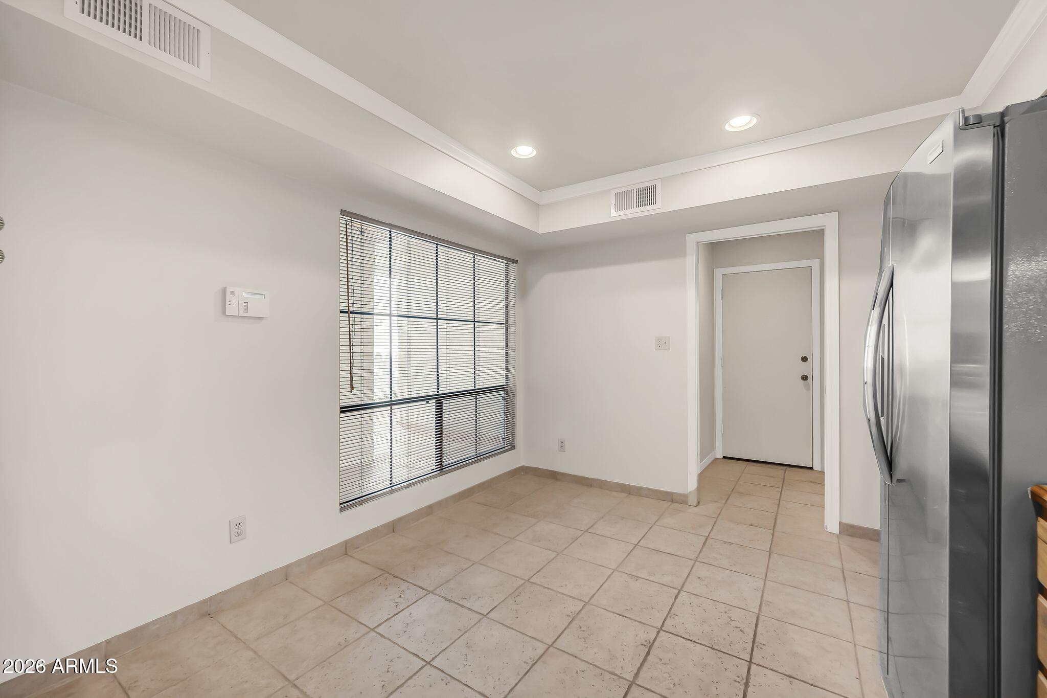 77 E MISSOURI Avenue 57