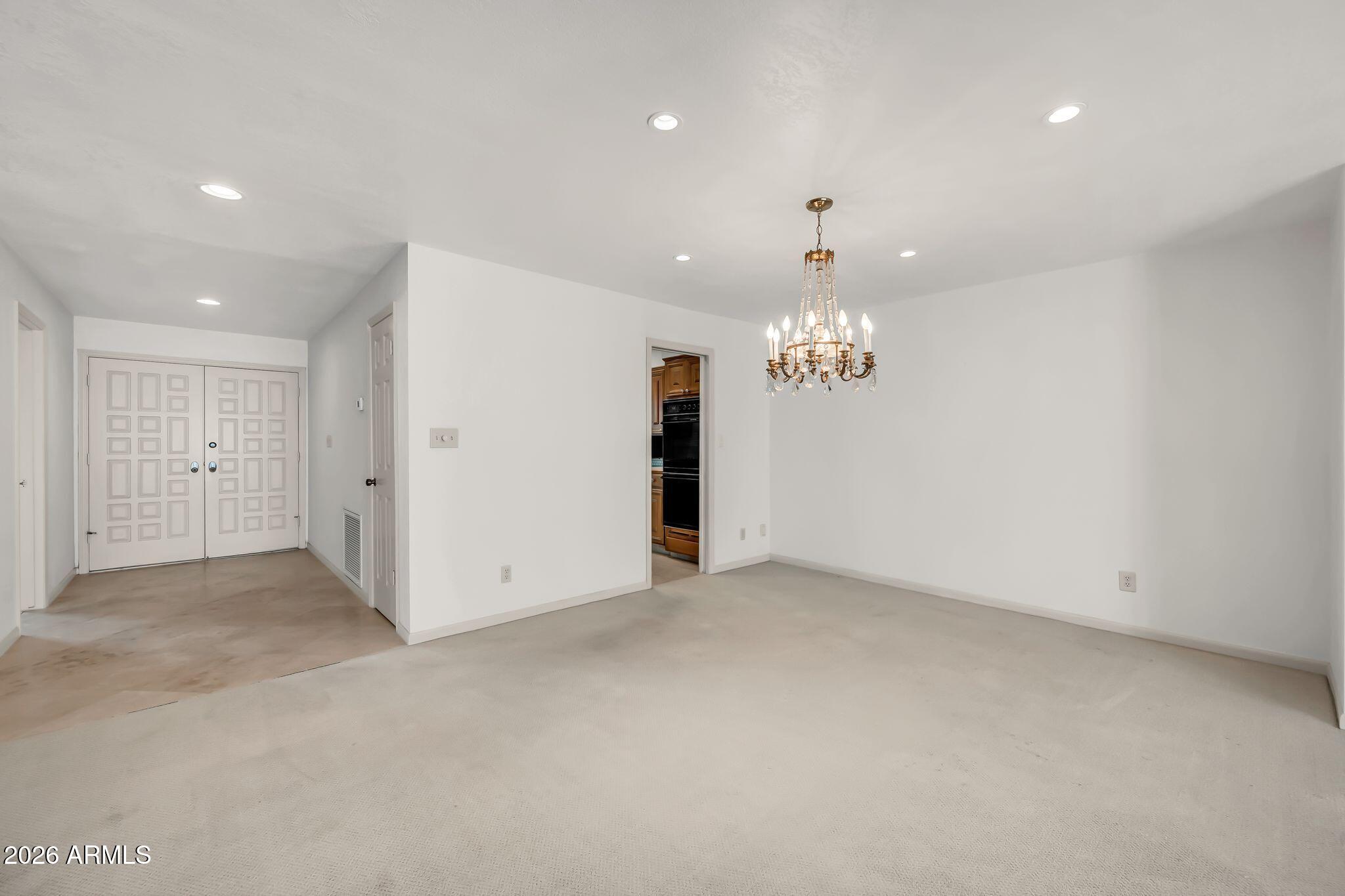 77 E MISSOURI Avenue 57