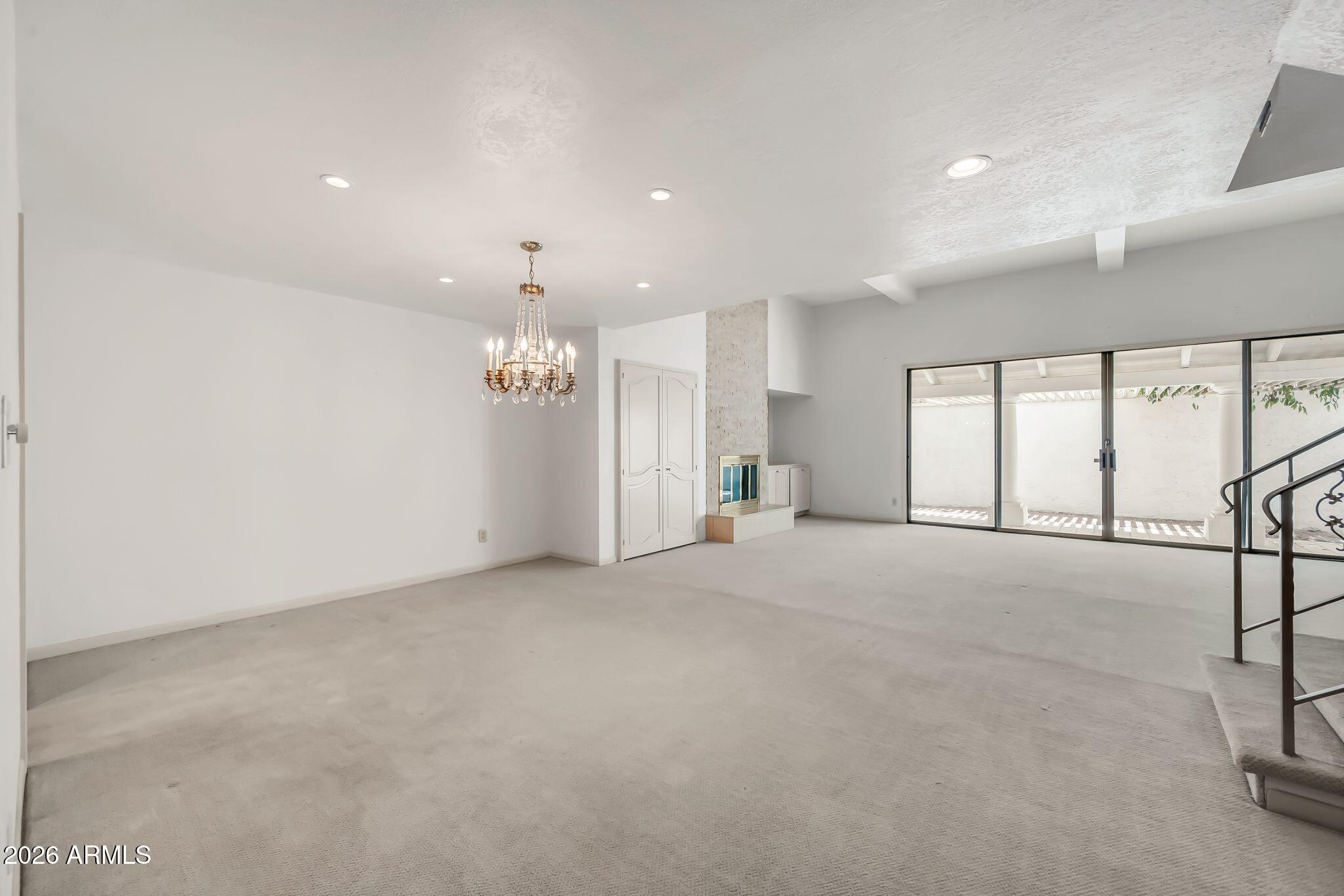 77 E MISSOURI Avenue 57