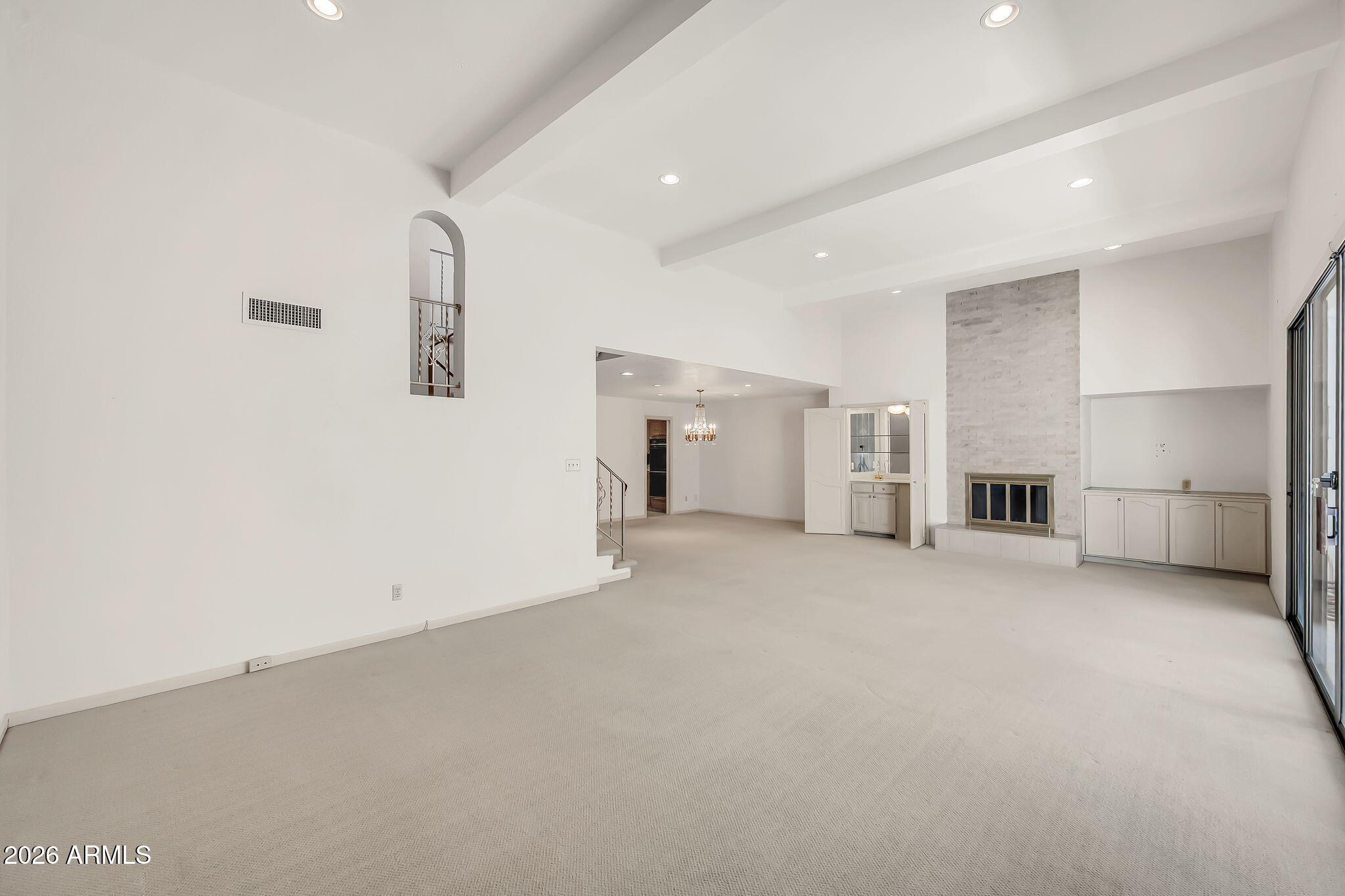 77 E MISSOURI Avenue 57