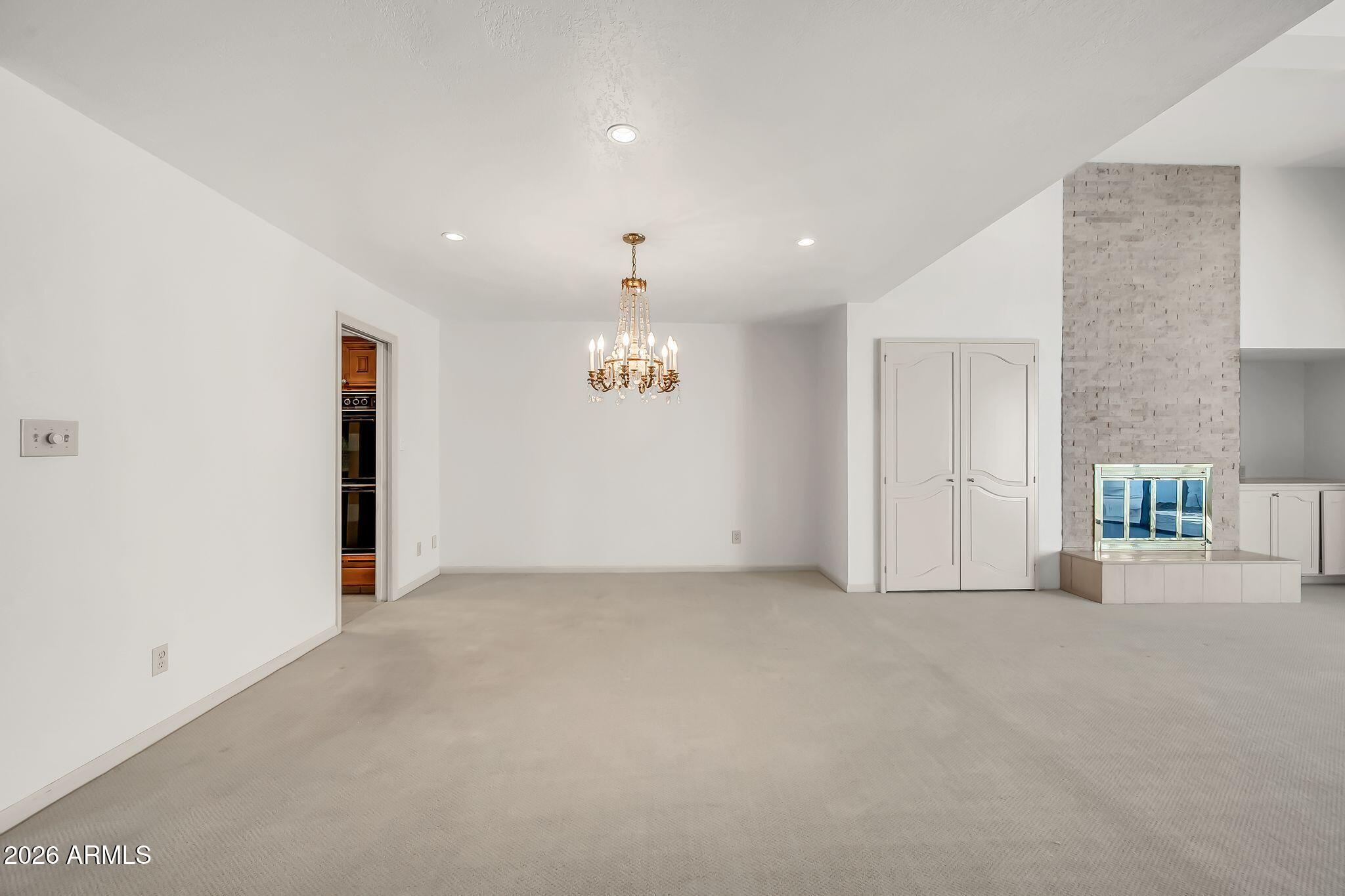 77 E MISSOURI Avenue 57