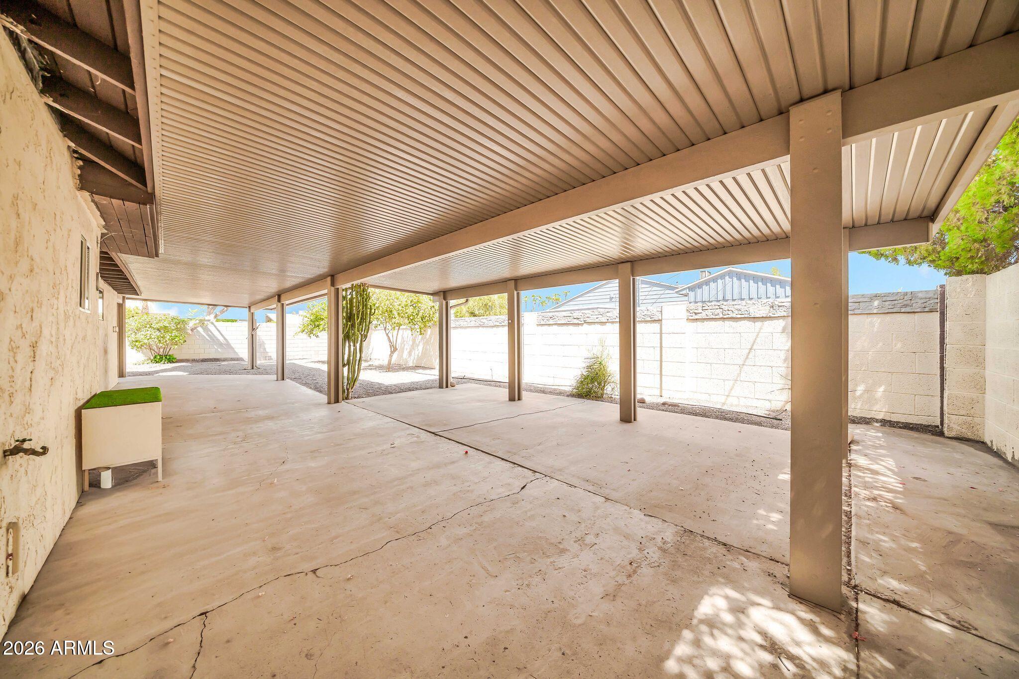 4539 N 10TH Avenue