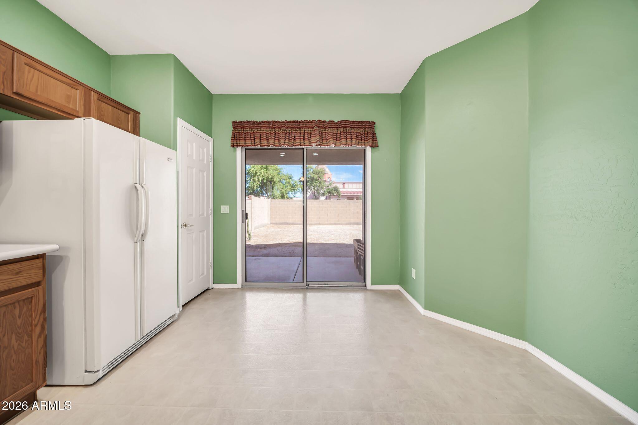 2312 W ALTA VISTA Road