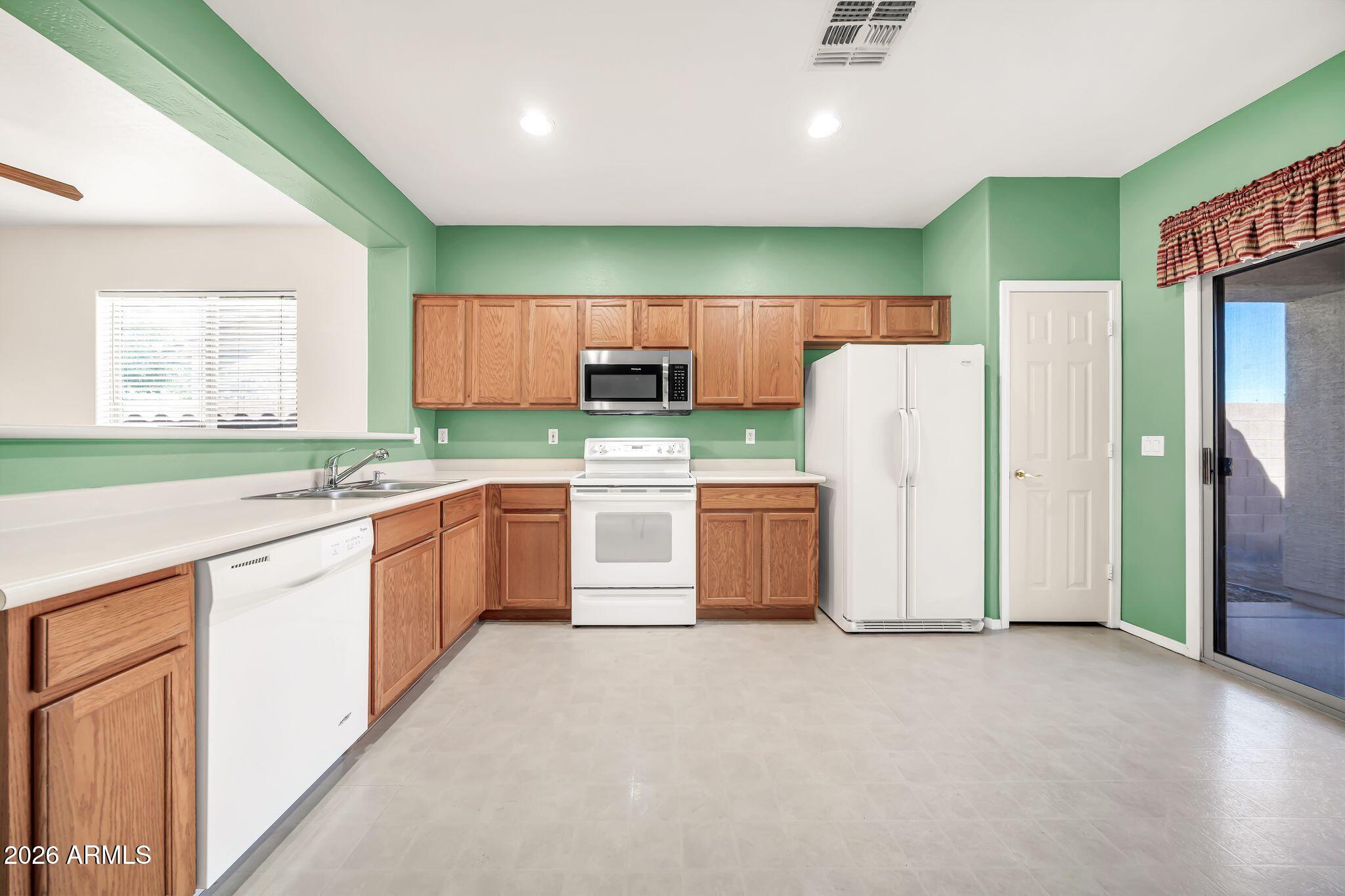 2312 W ALTA VISTA Road