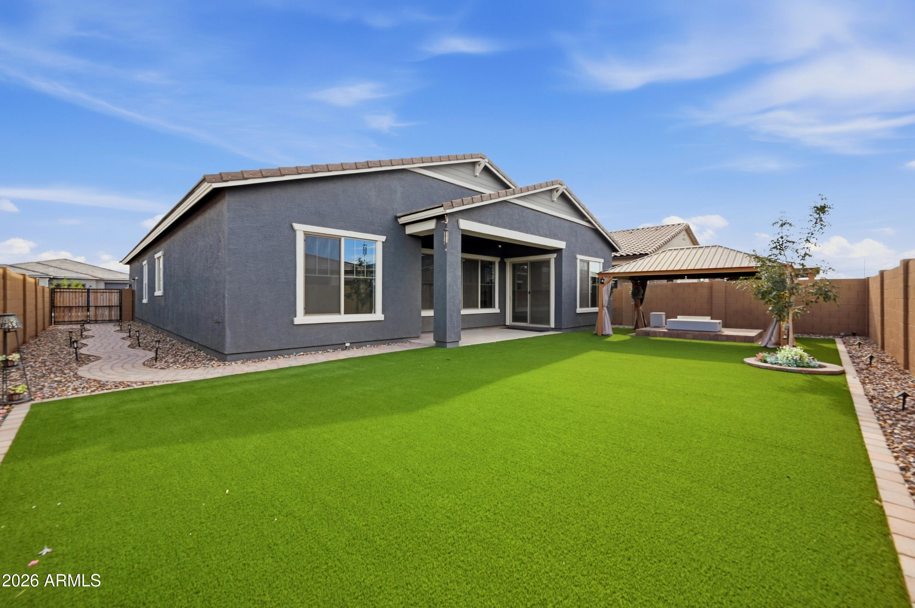 22658 E Roundup Way