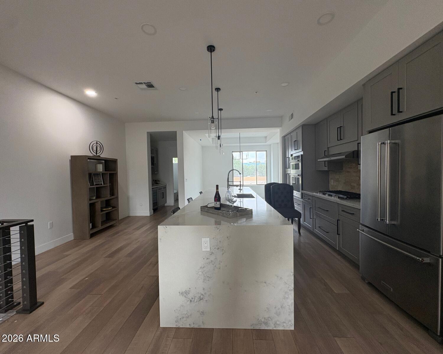 7788 E MAIN Street 1004