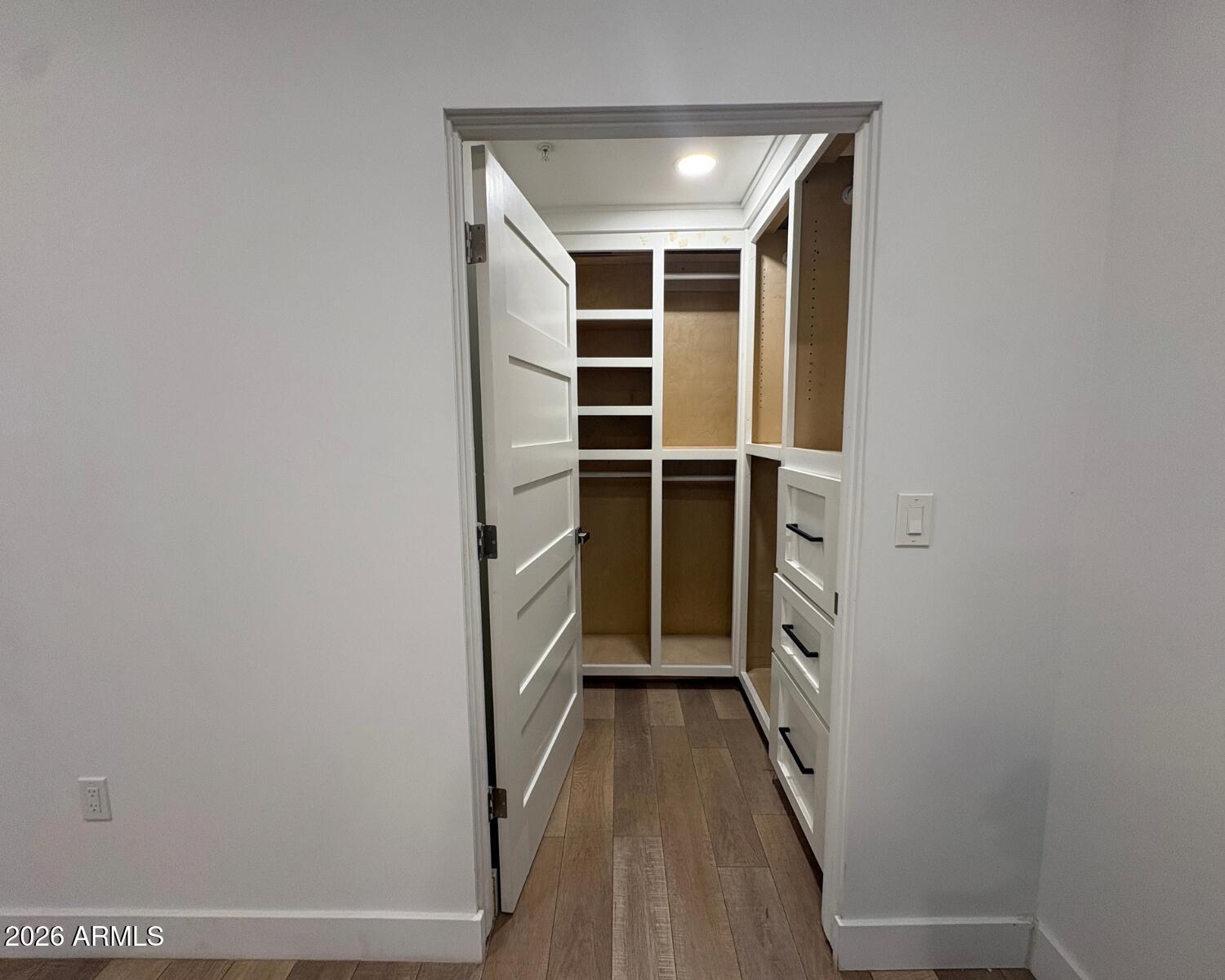 7788 E MAIN Street 1004