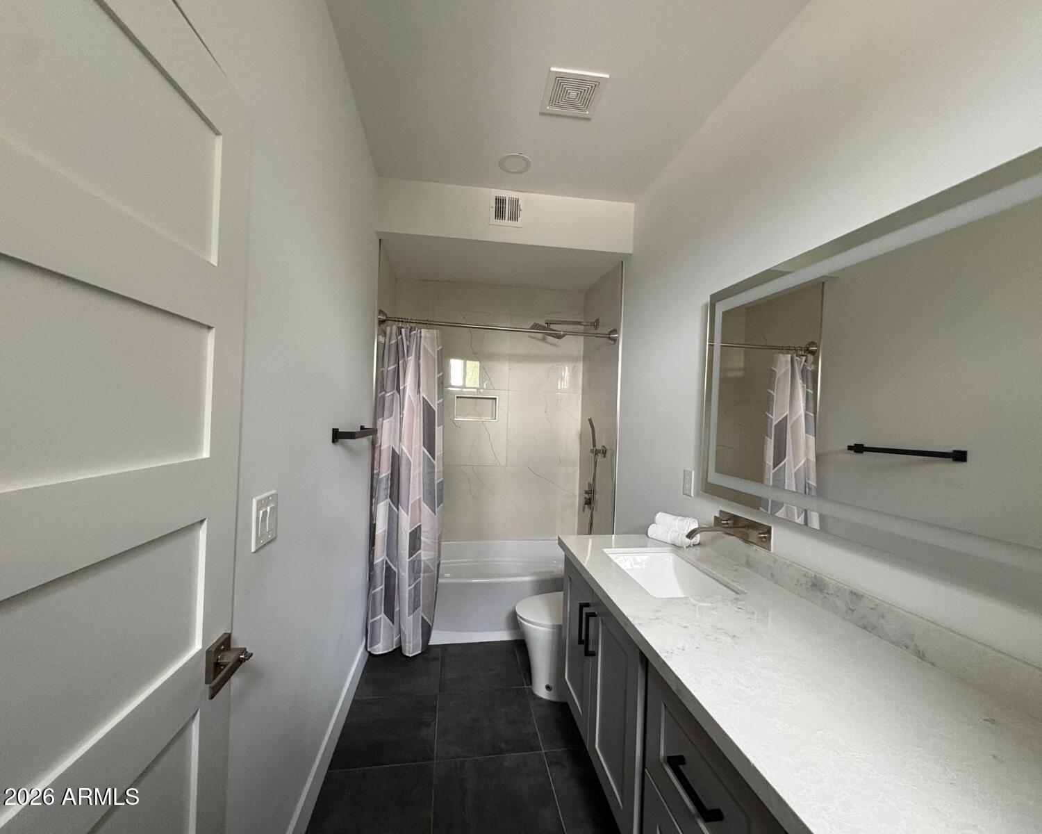 7788 E MAIN Street 1004