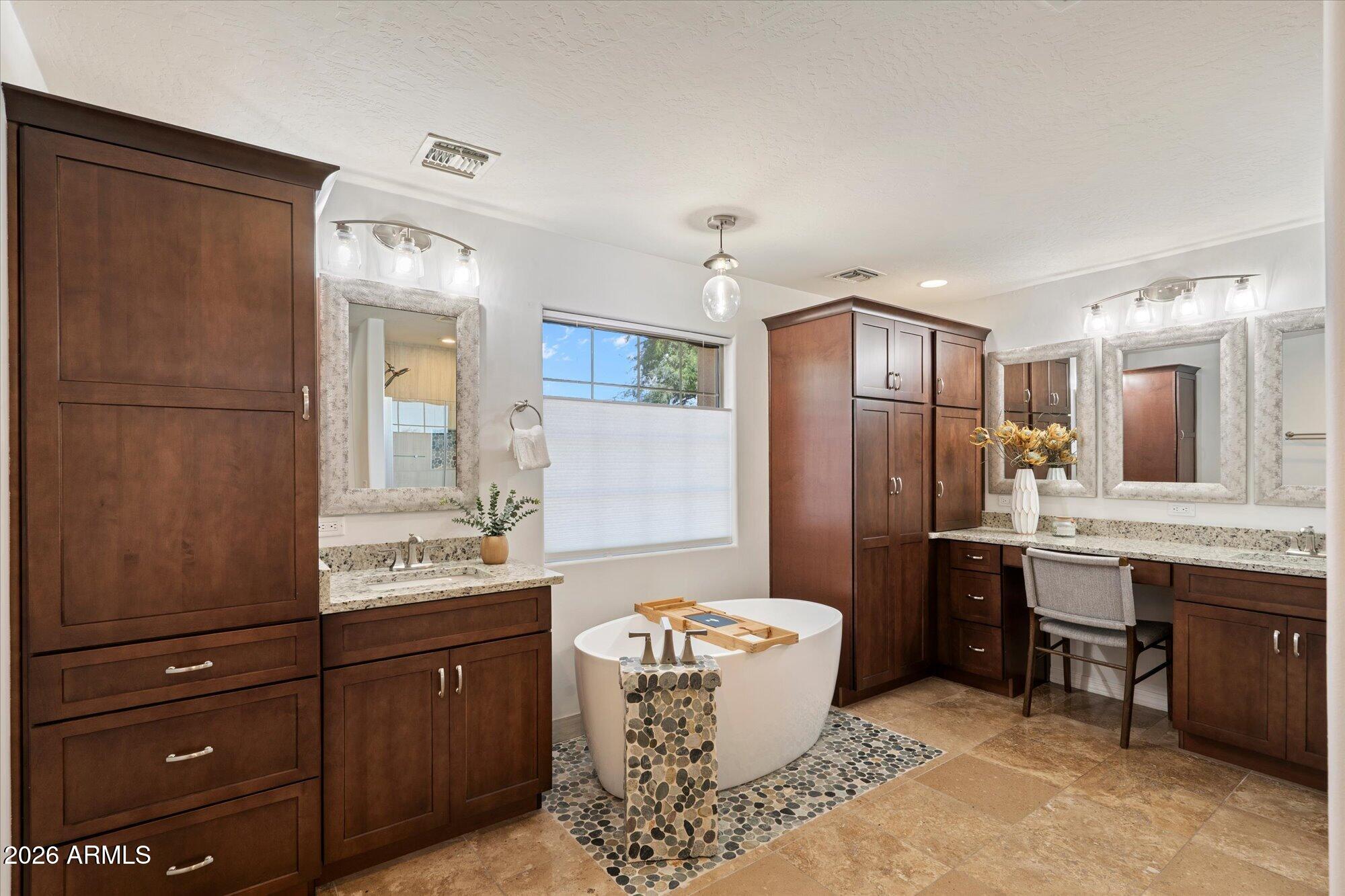 32644 N 40TH Place