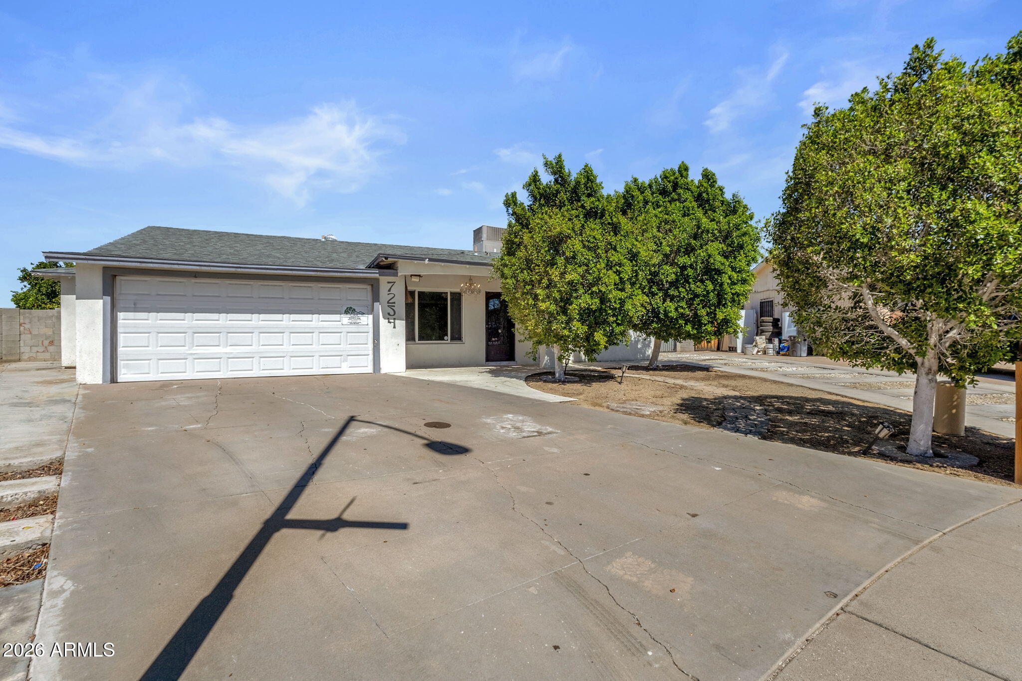 7254 W NORTH Lane