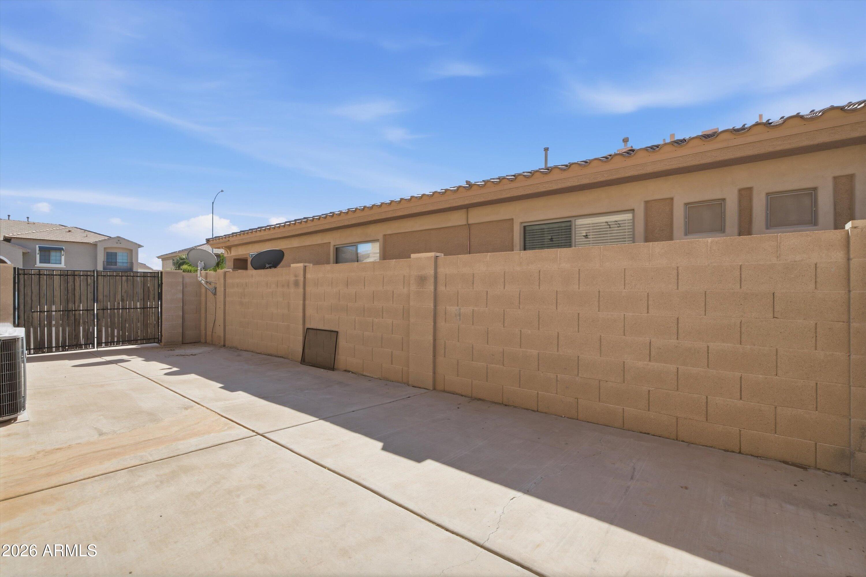 11320 E SPAULDING Avenue