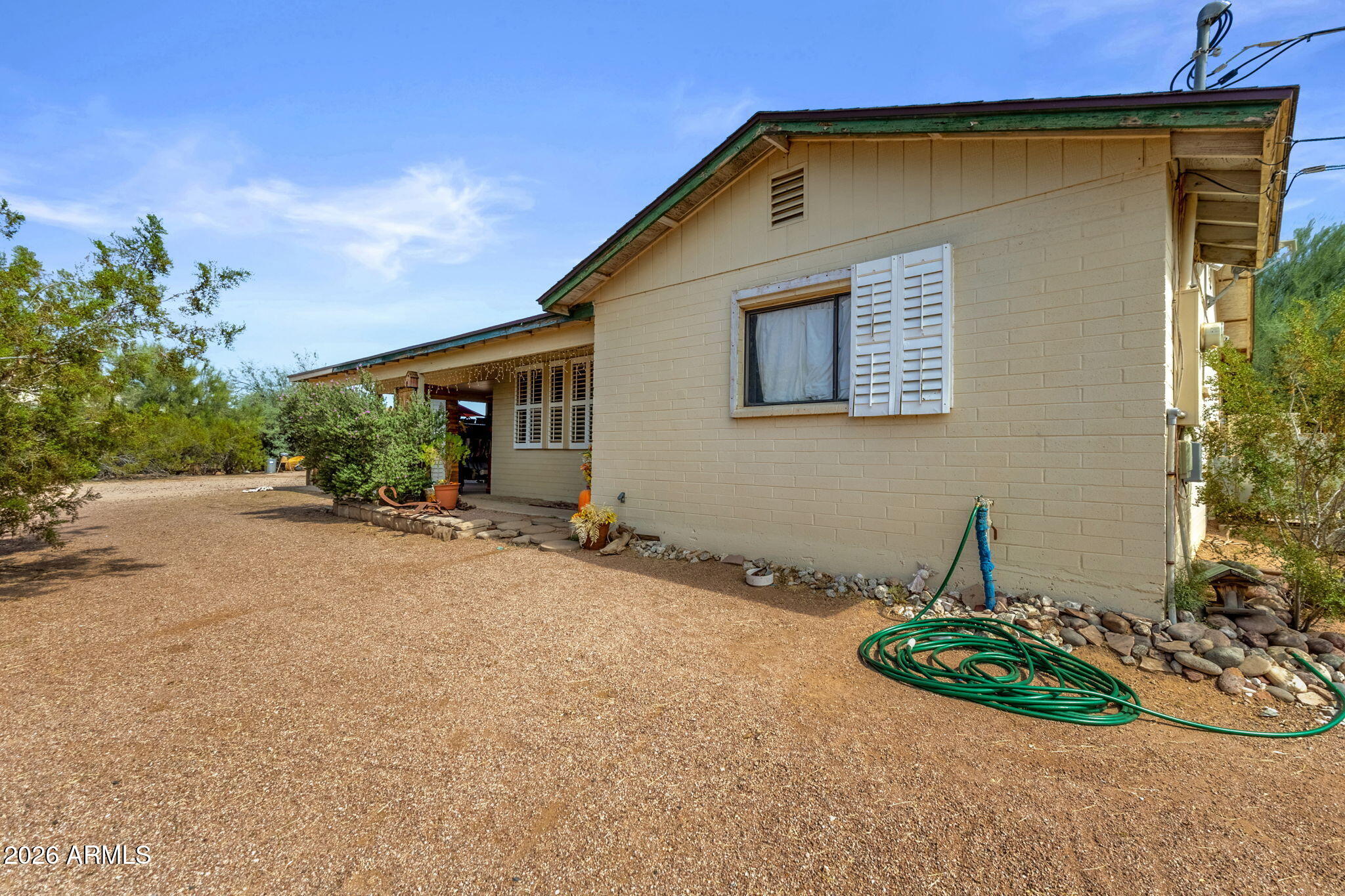 2141 N PLAZA Drive