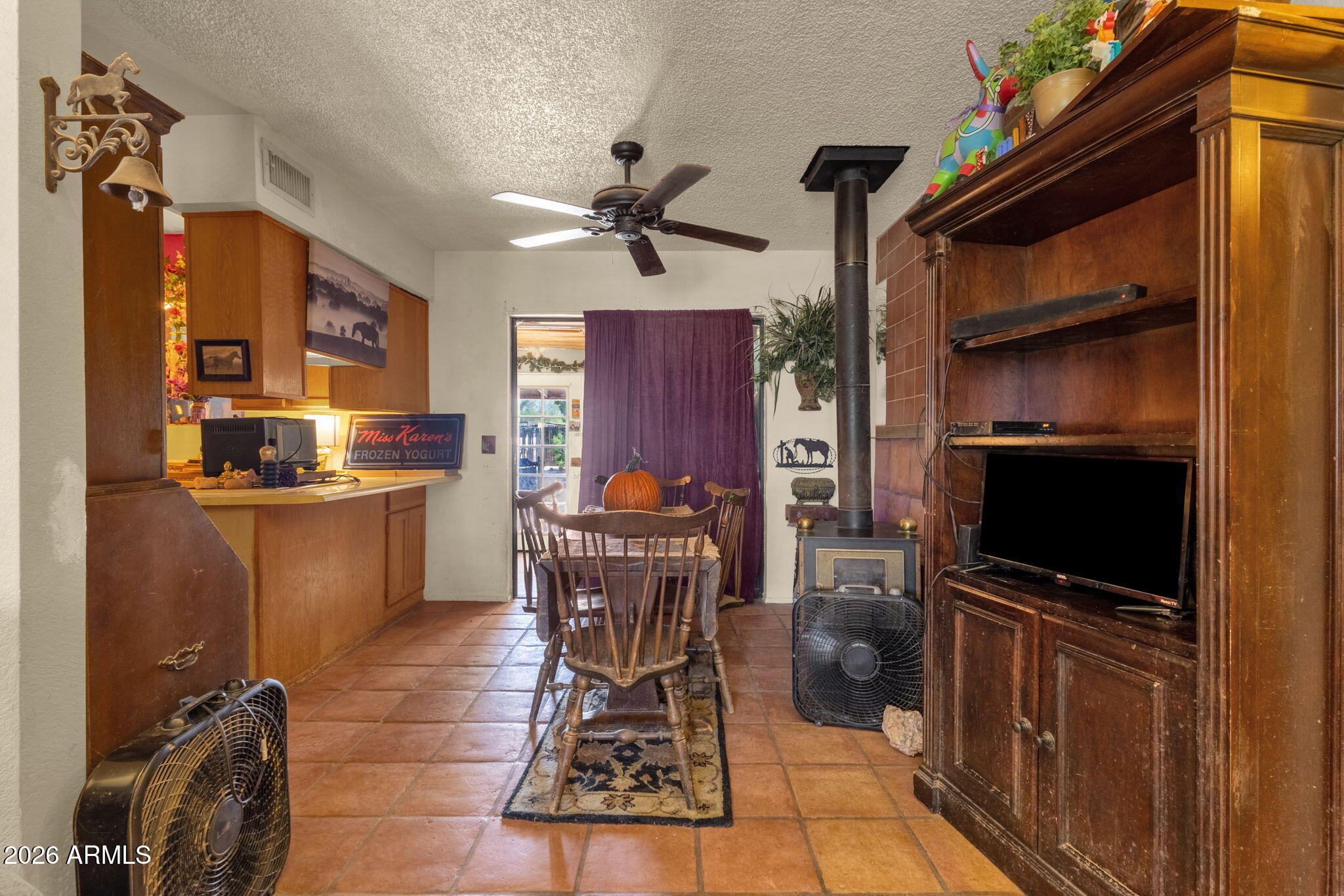2141 N PLAZA Drive