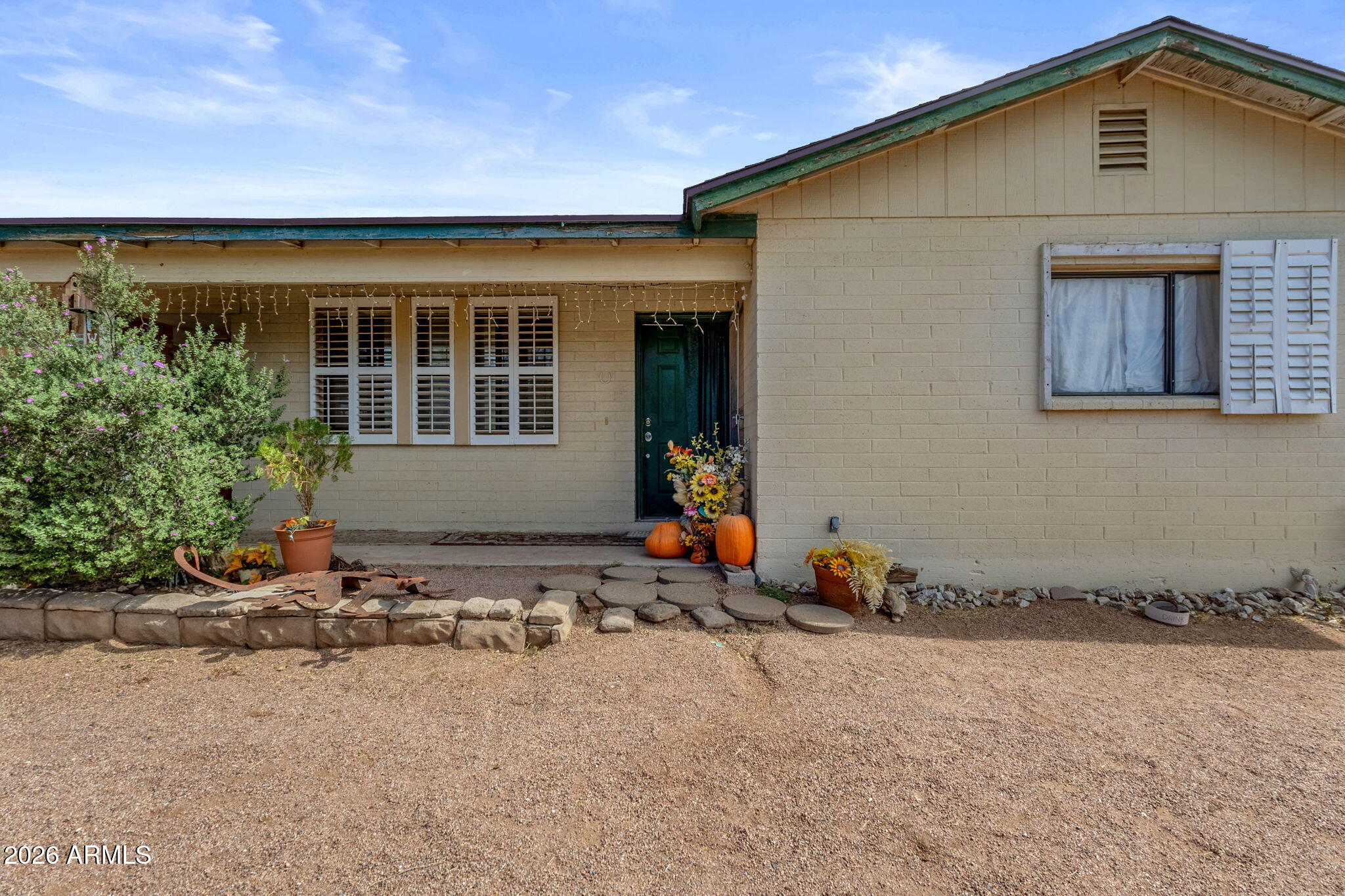2141 N PLAZA Drive