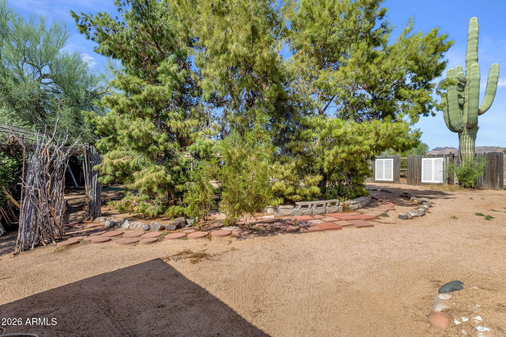 2141 N PLAZA Drive