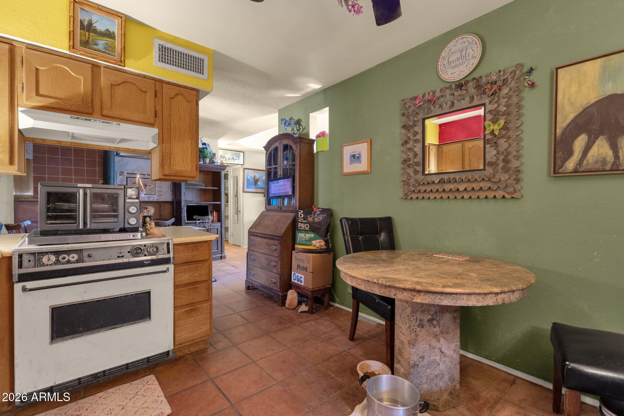 2141 N PLAZA Drive