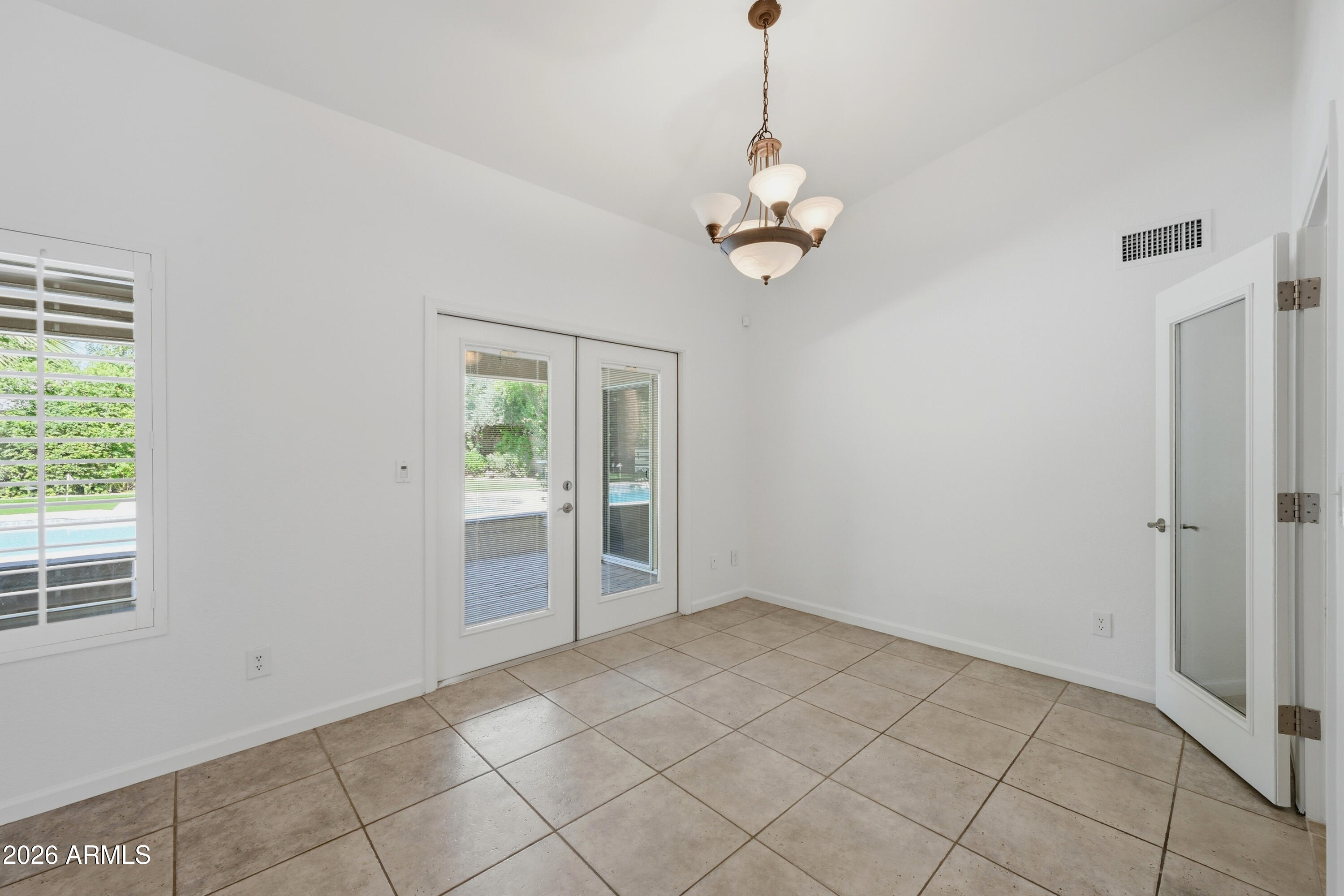 8218 E Lippizan Trail