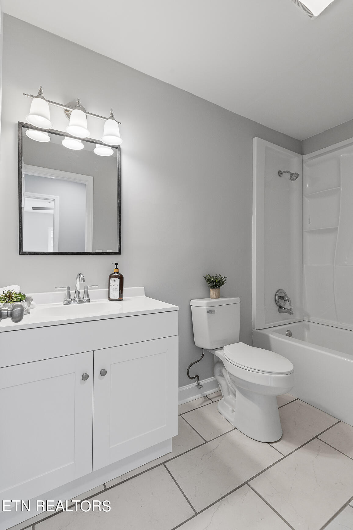 6209 Morning Glory Drive