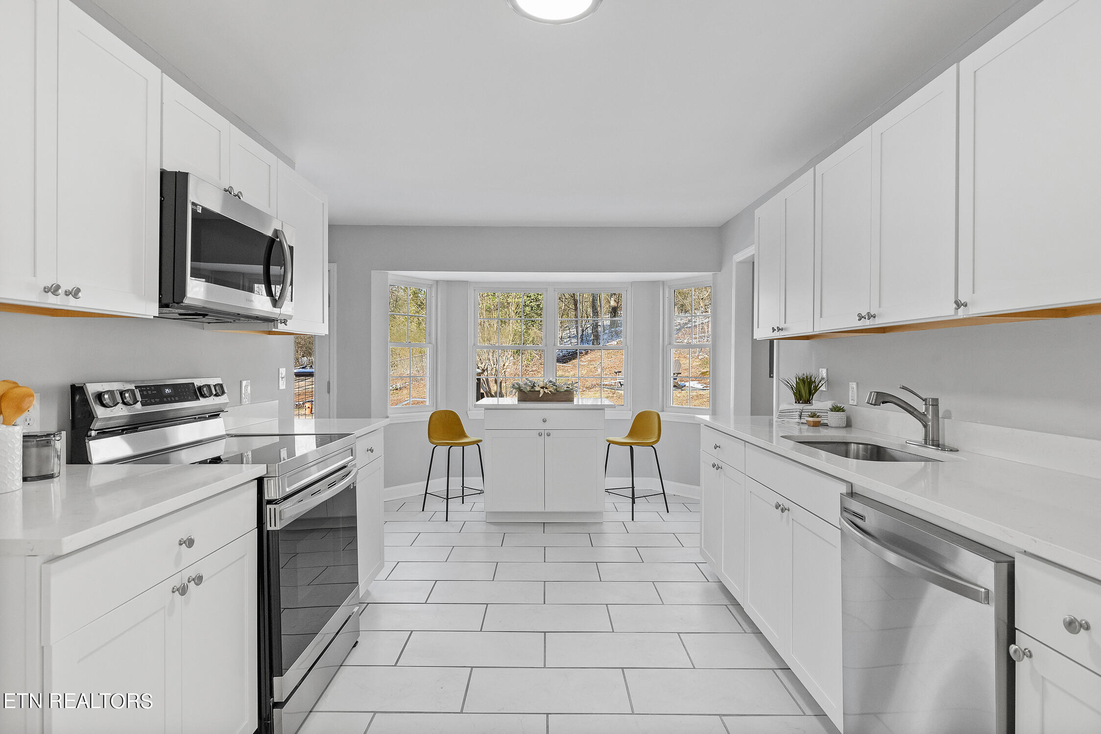 6209 Morning Glory Drive