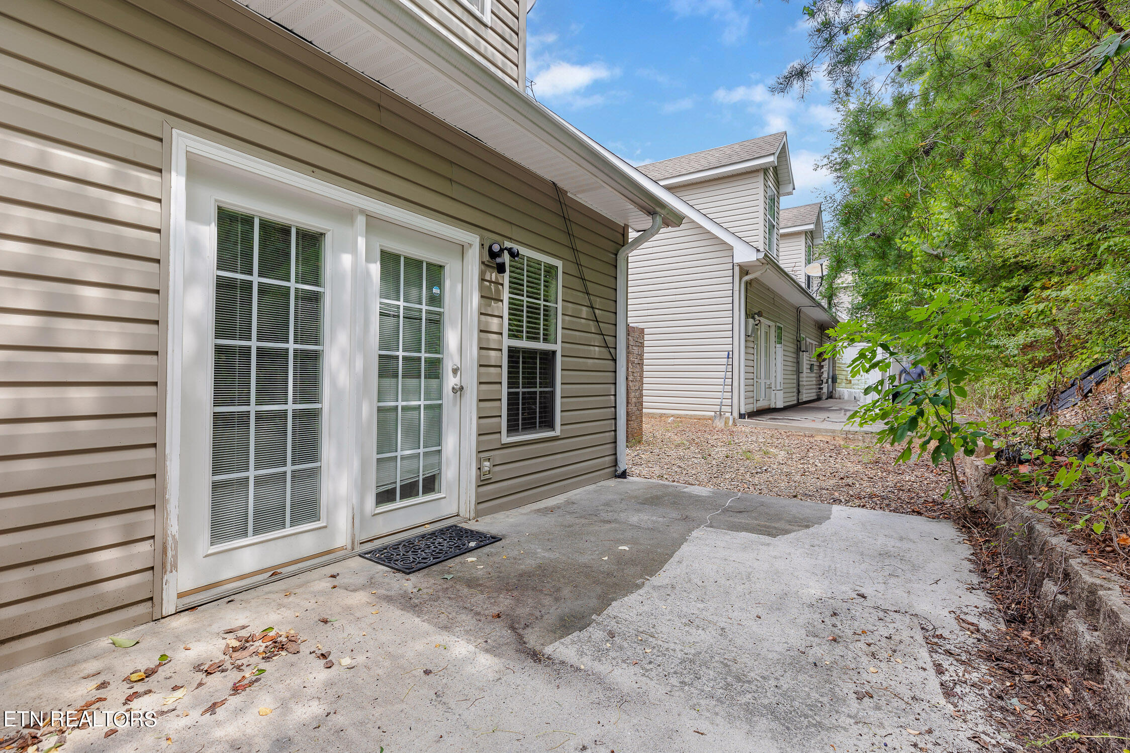 7504 Noah Reid Rd