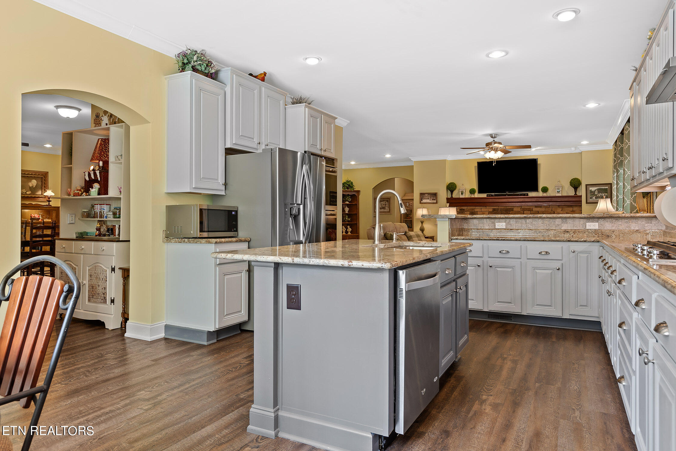 117 County Rd, 623