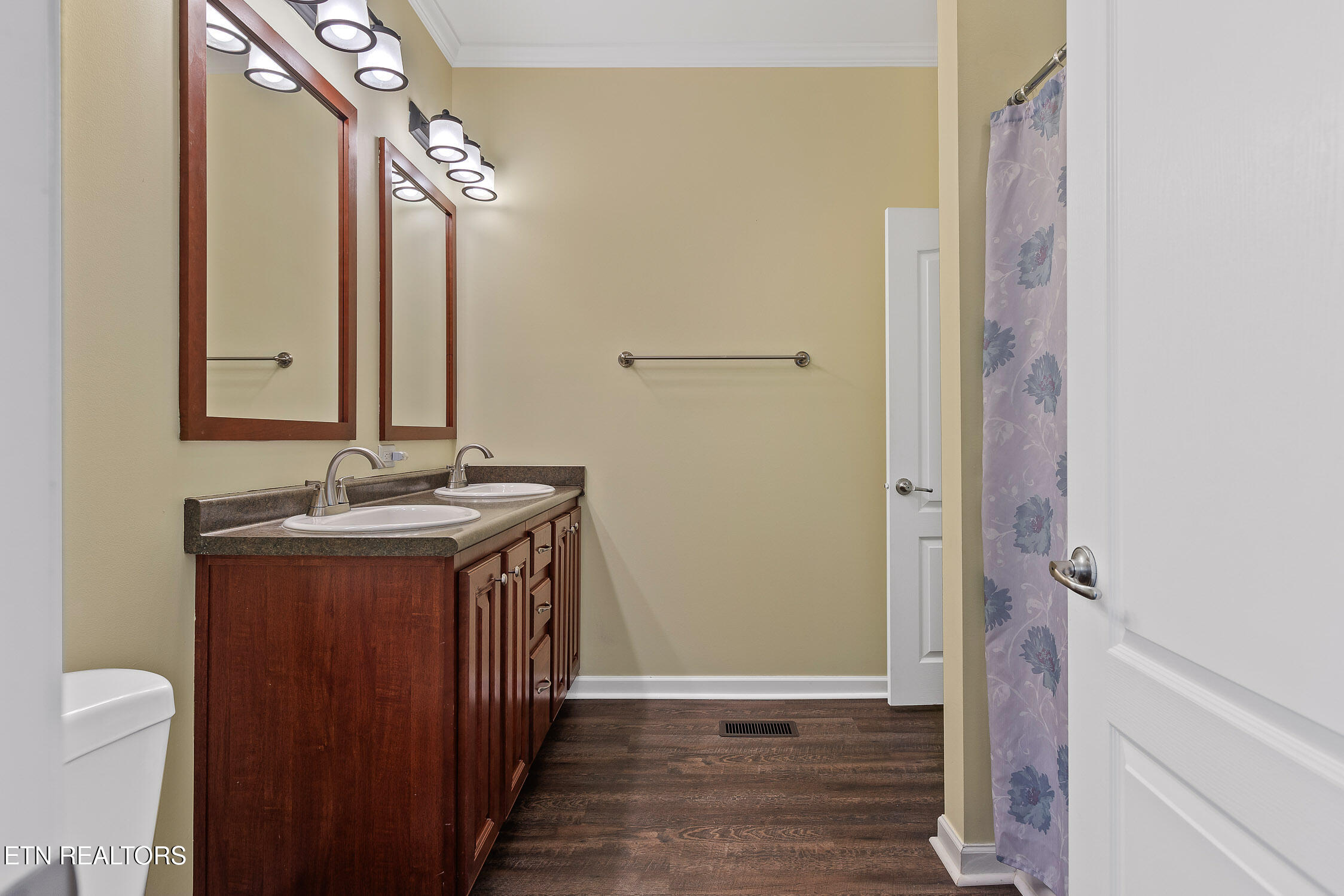 117 County Rd, 623
