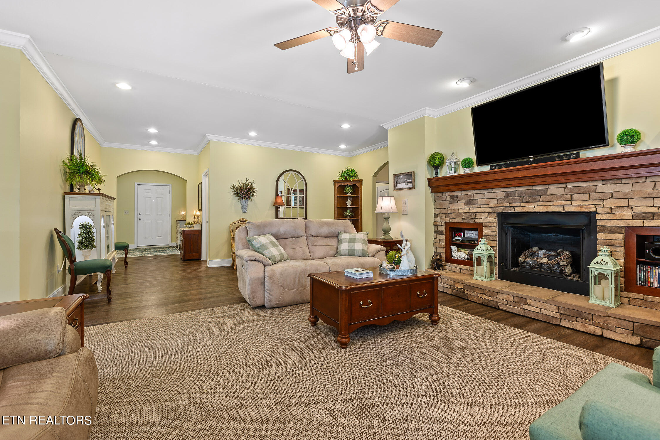 117 County Rd, 623