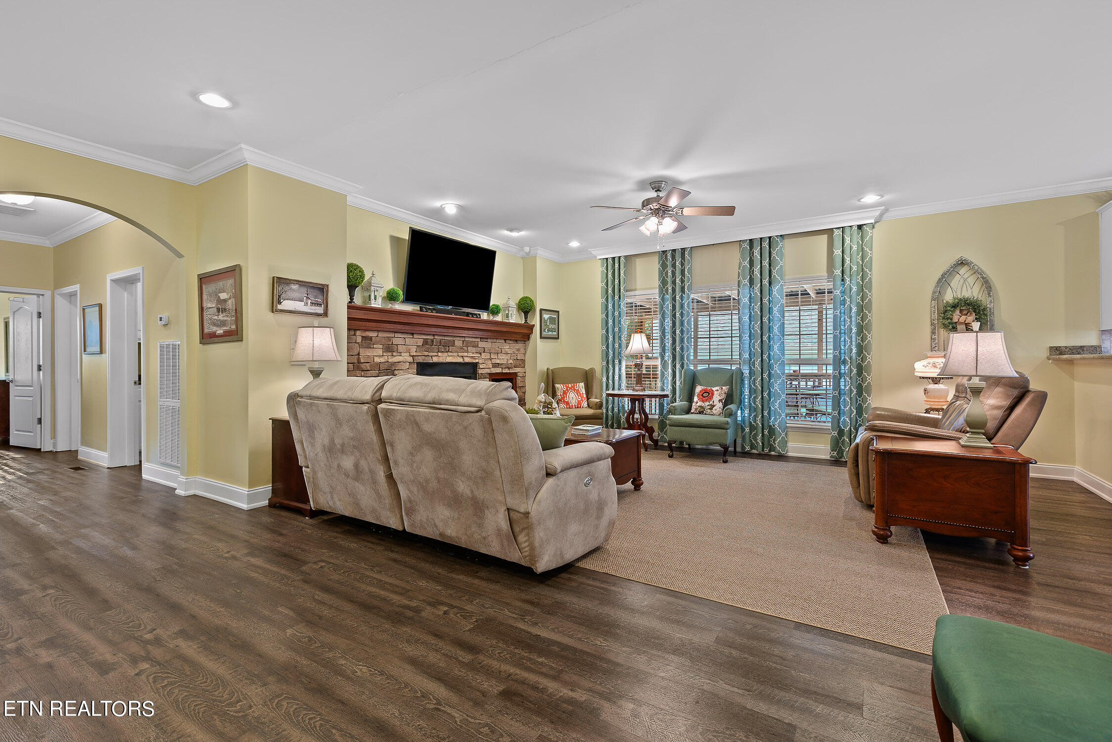 117 County Rd, 623