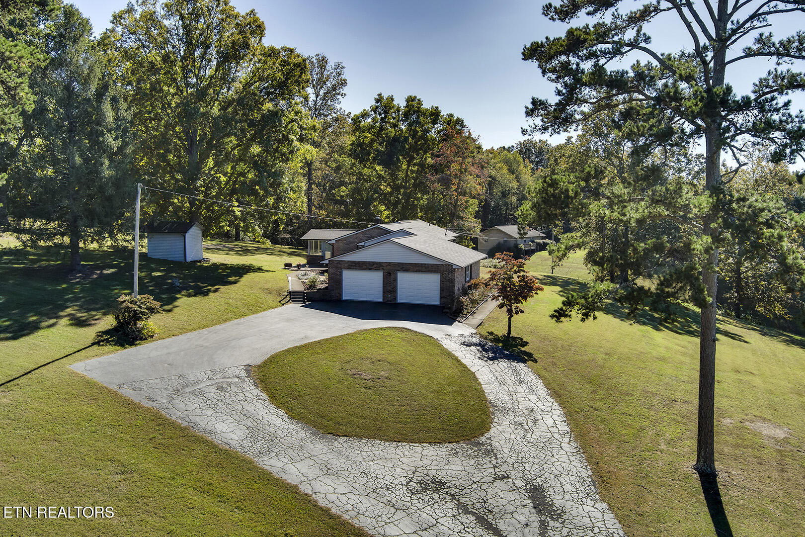 1050 Lawnville Rd