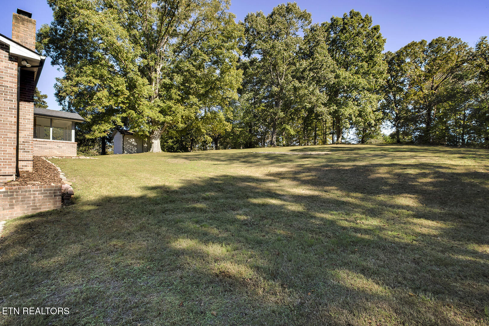1050 Lawnville Rd