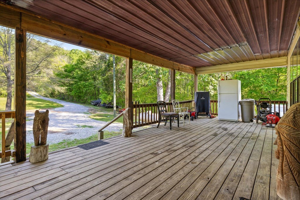 553 Back Valley Road