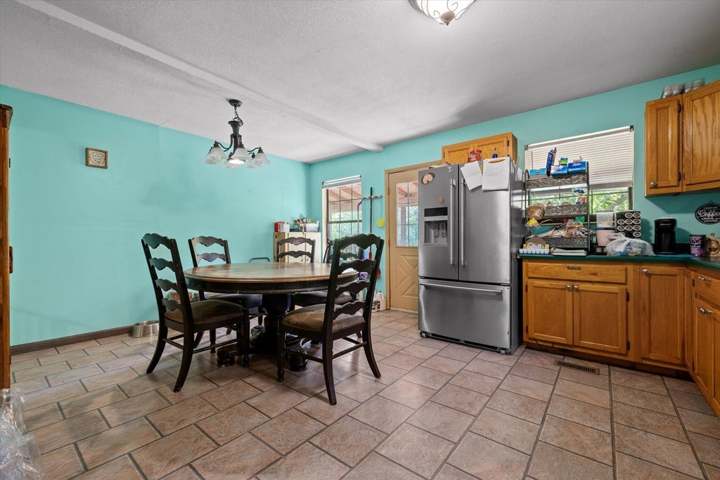 553 Back Valley Road